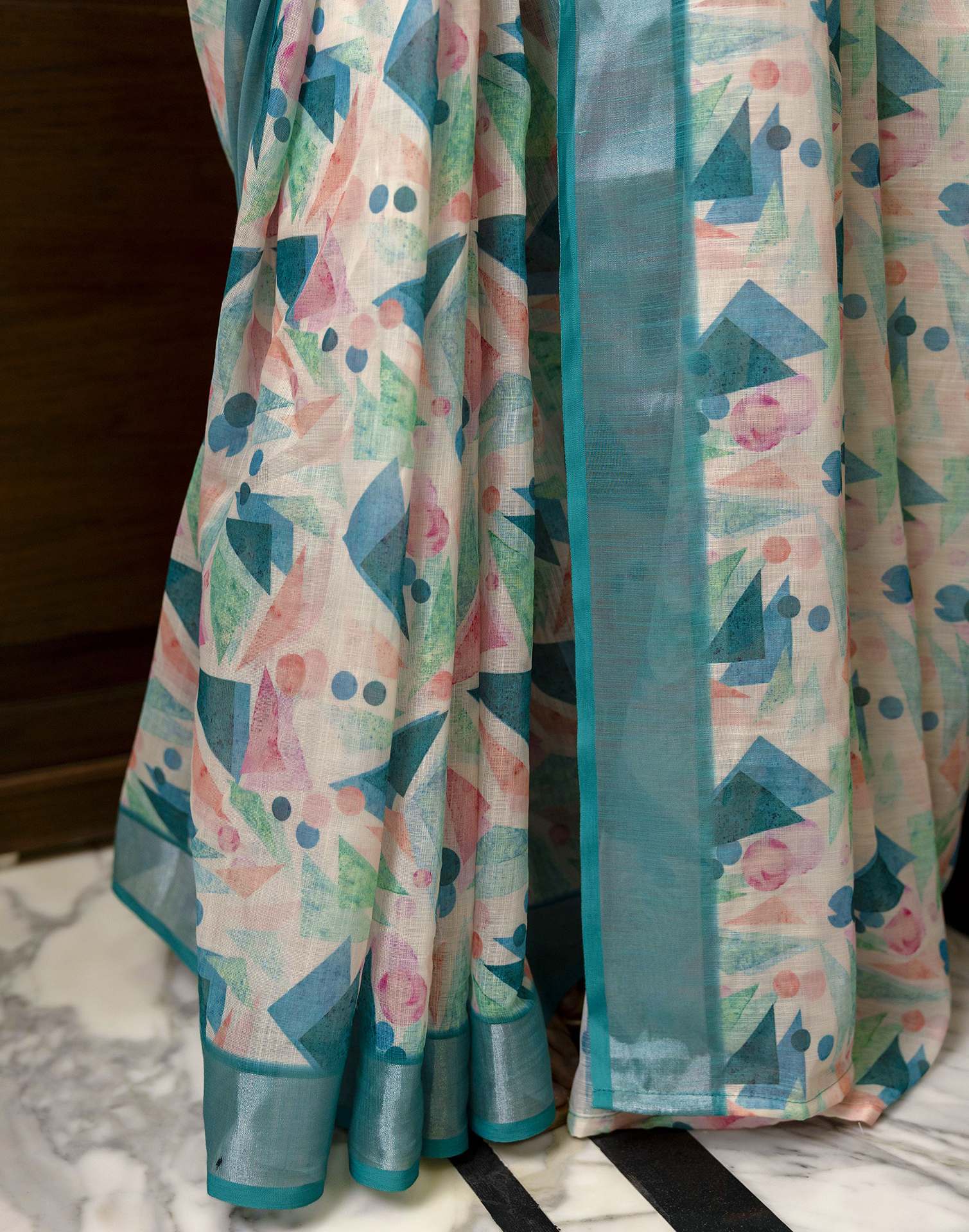 Ready To Wear Off White Linen Printed Saree