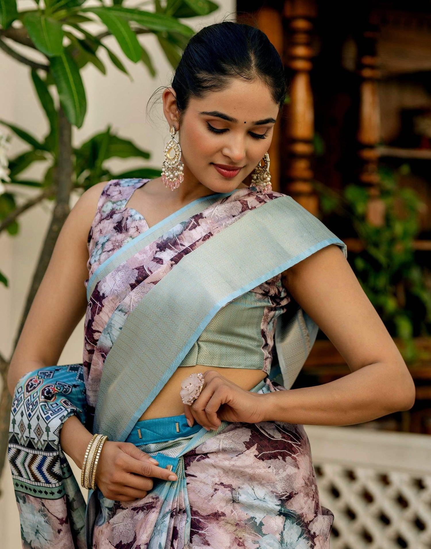 Ready To Wear Dusty Mauve Dola Silk Woven Border Printed Saree
