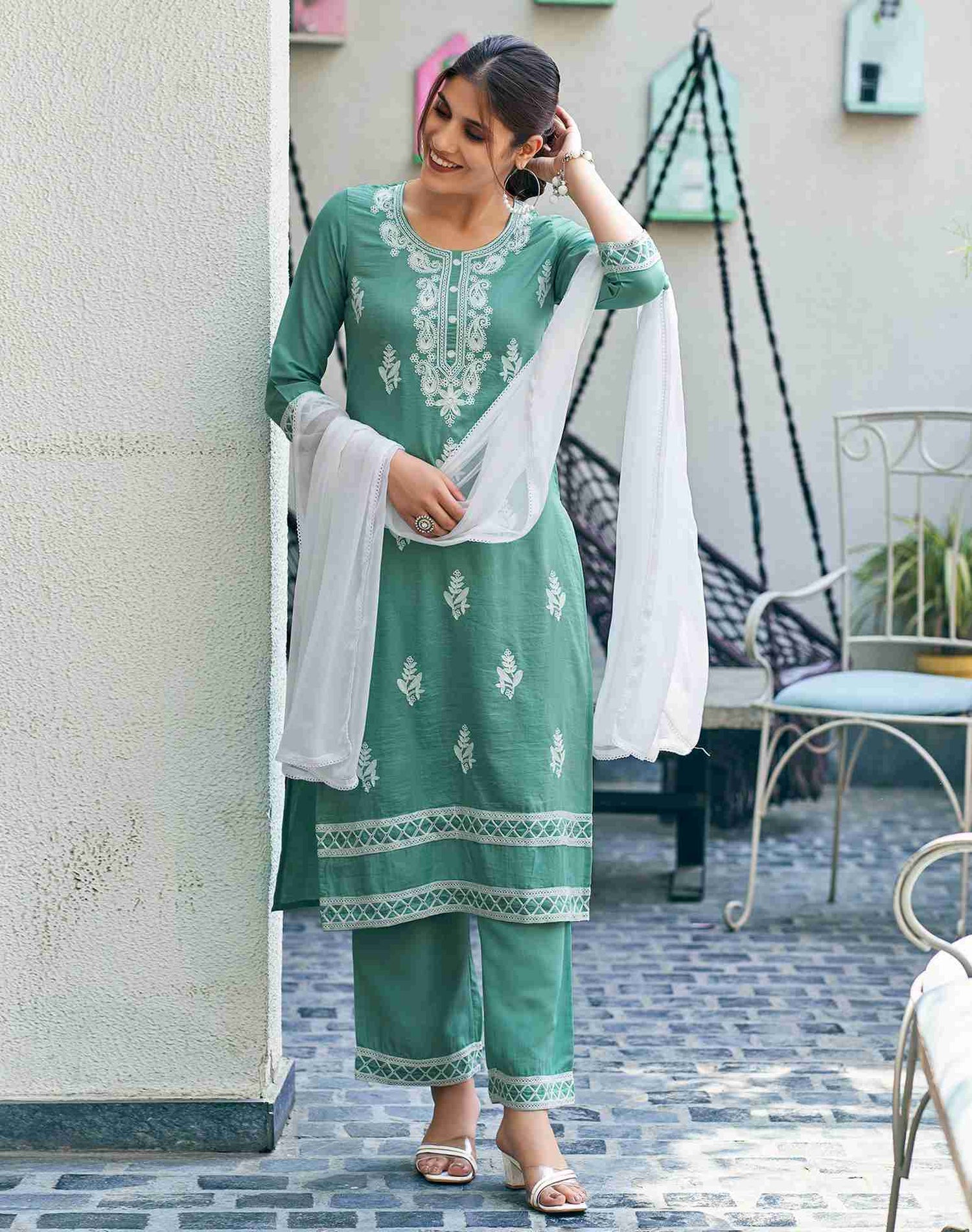 Turquoise Plain Chinnon Straight Kurta With Pant And Dupatta