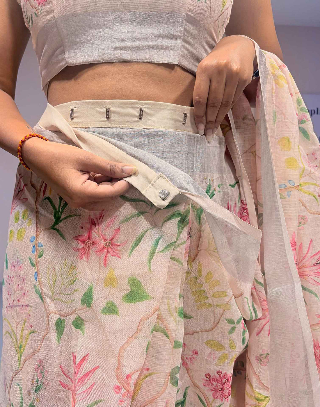 Ready To Wear Cream Linen Woven Border Printed Saree