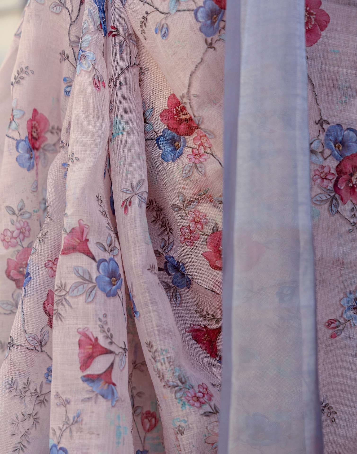 Ready To Wear Off White Linen Woven Border Floral Printed Saree