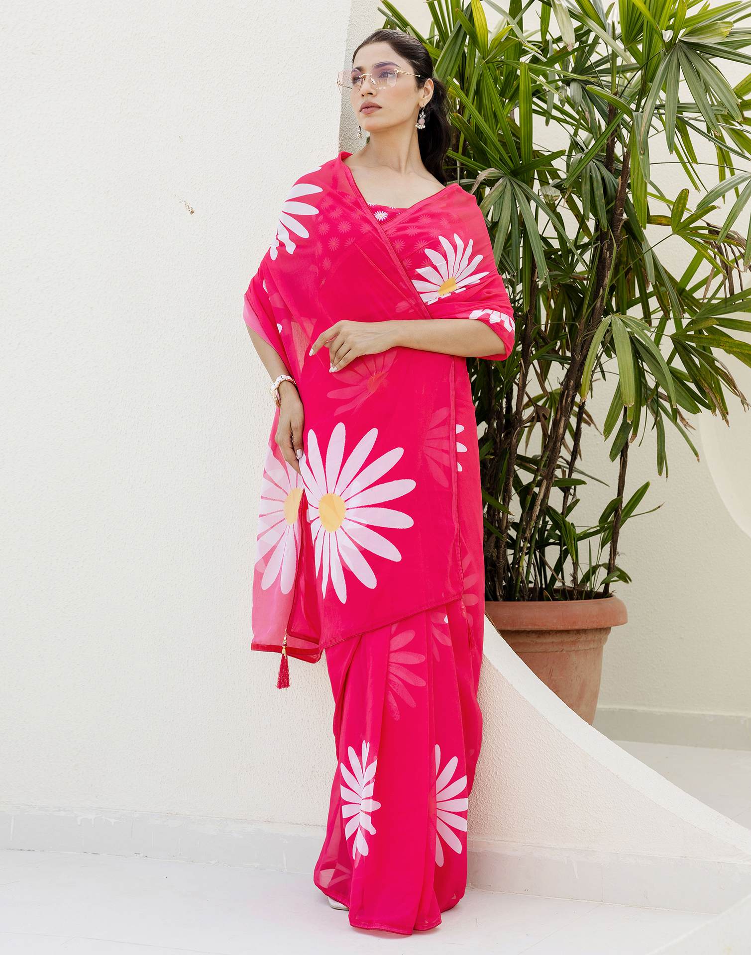Ready To Wear Pink Georgette Floral Printed Saree