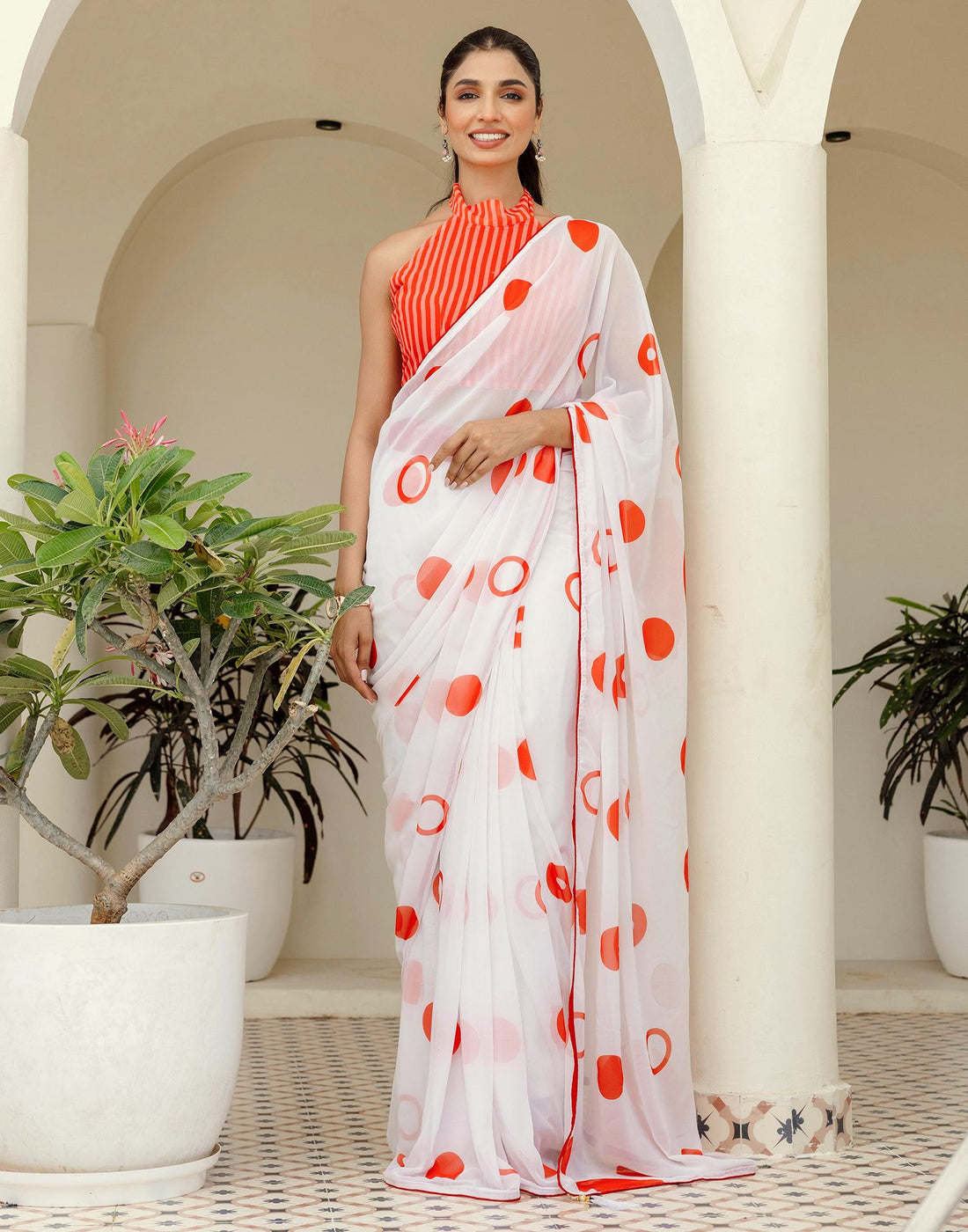 Ready To Wear White Georgette Printed Saree