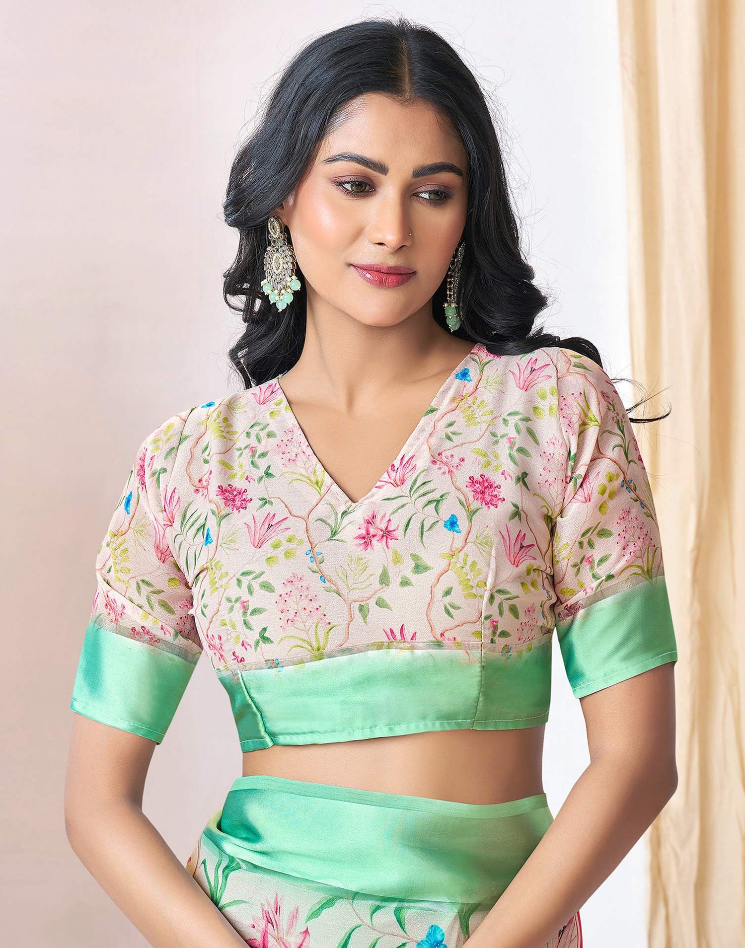 Ready To Wear Off White Georgette Floral Printed Saree