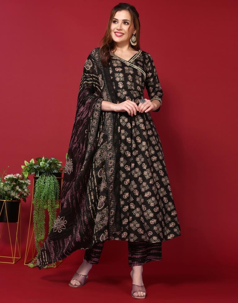 Black Cotton Printed Flared Kurta Kurti With Pant And Dupatta | Leemboodi