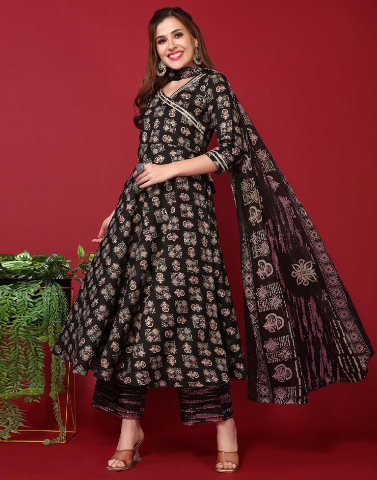 Black Cotton Printed Flared Kurta Kurti With Pant And Dupatta | Leemboodi