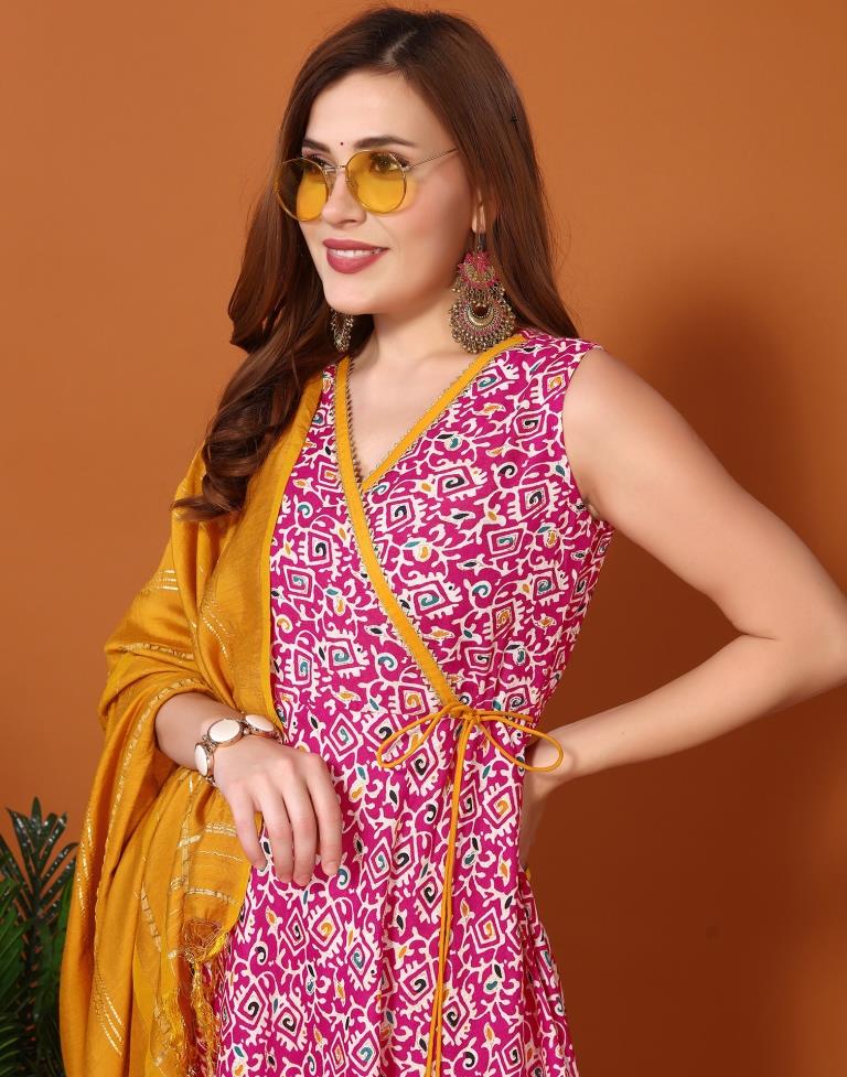 Pink Cotton Printed Flared Kurta Kurti With Pant And Dupatta | Leemboodi