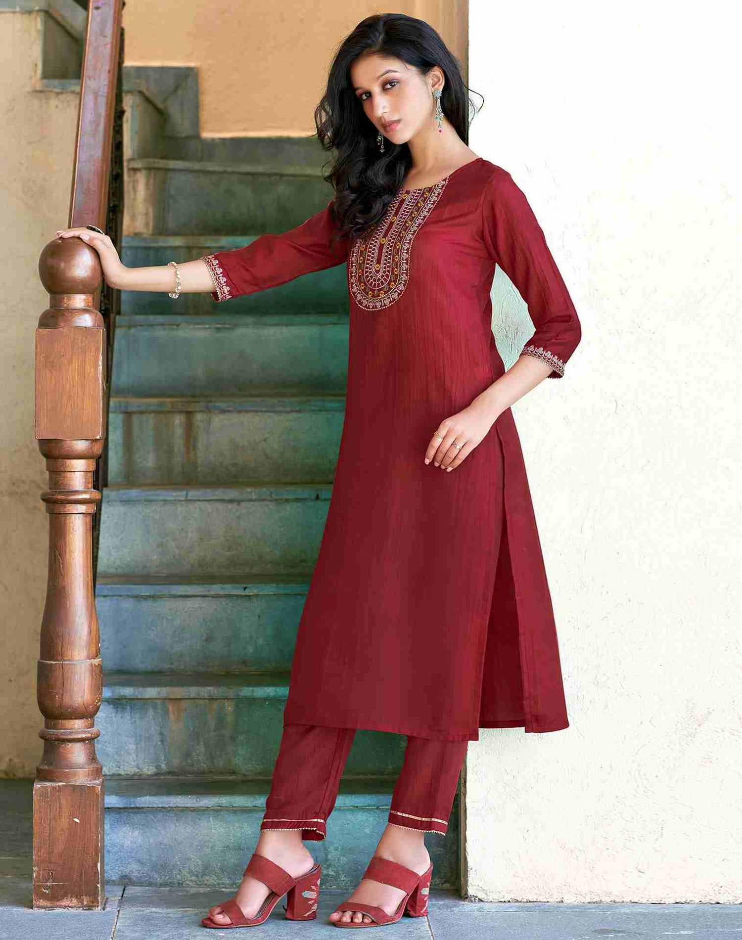 Maroon Plain Chinnon Straight Kurta With Pant And Dupatta