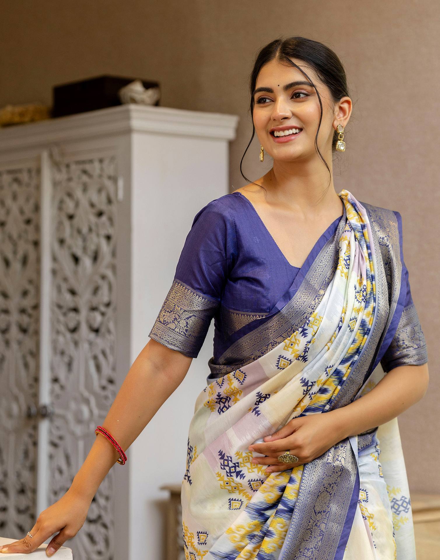 Ready To Wear Off White Silk Printed Saree