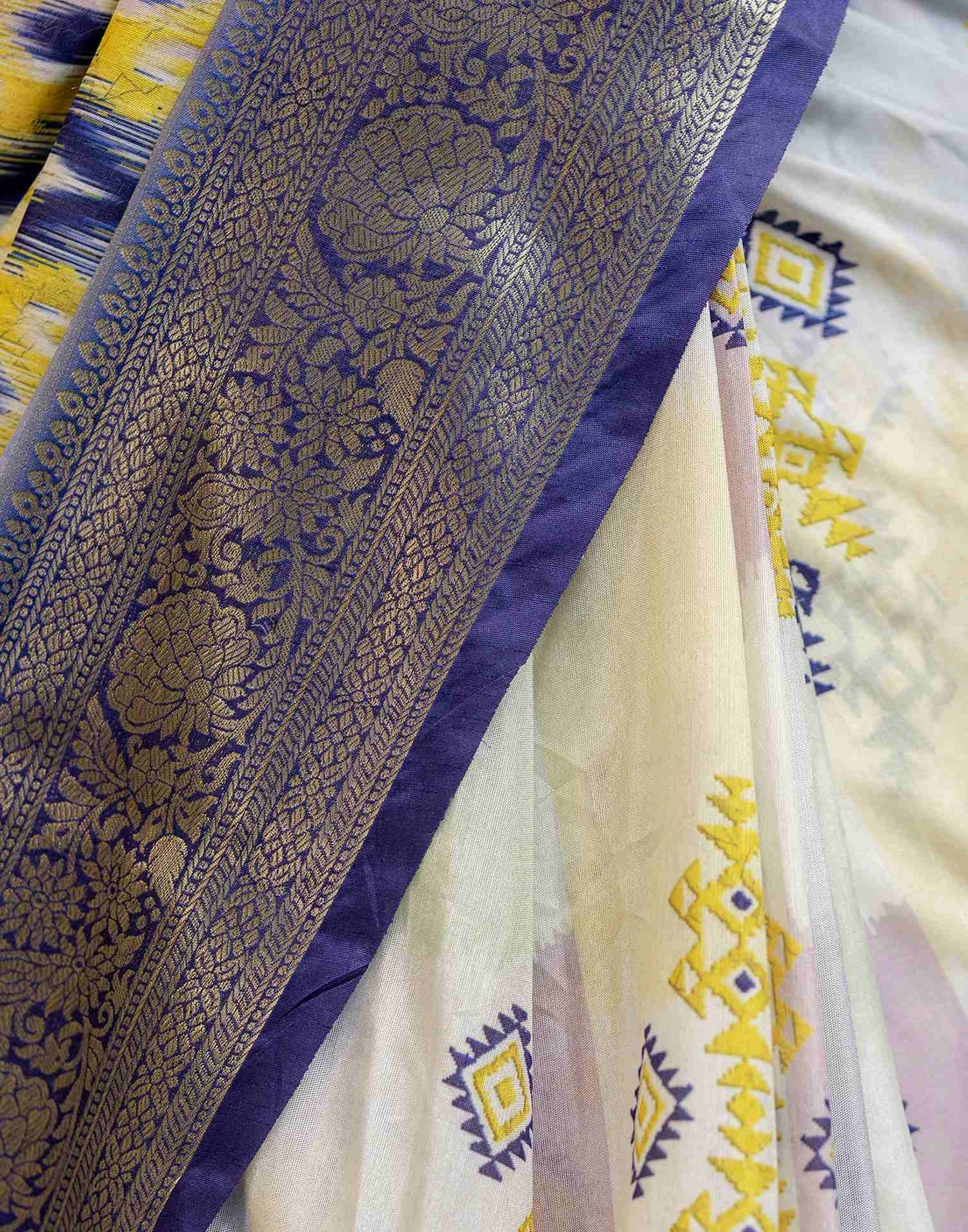 Ready To Wear Off White Silk Printed Saree