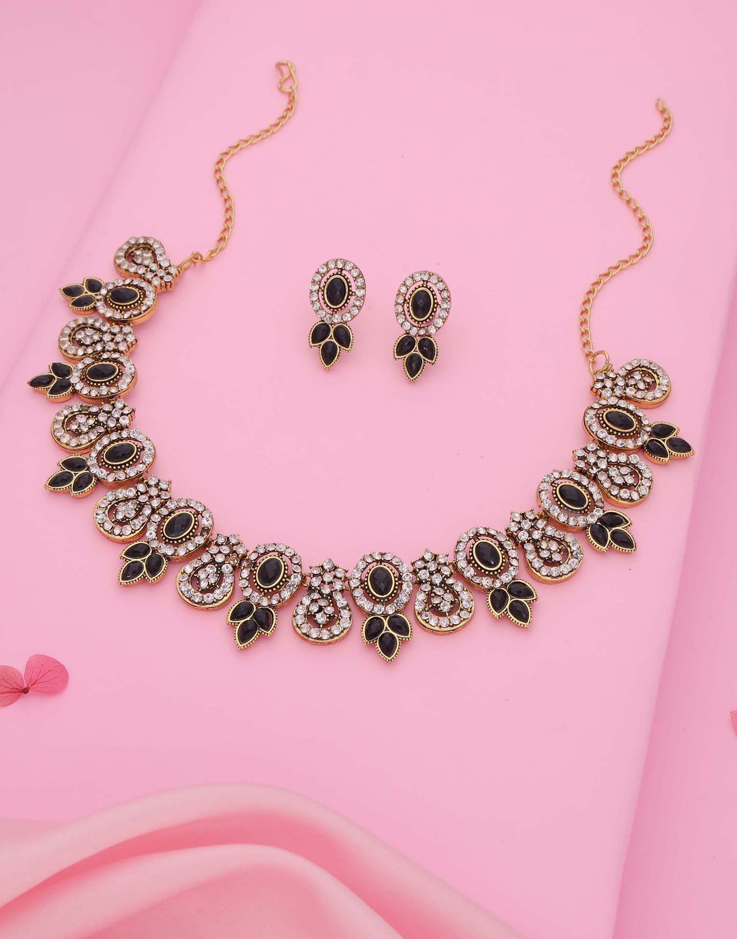 Black Gold Choker Necklace Set With Dangle Earring