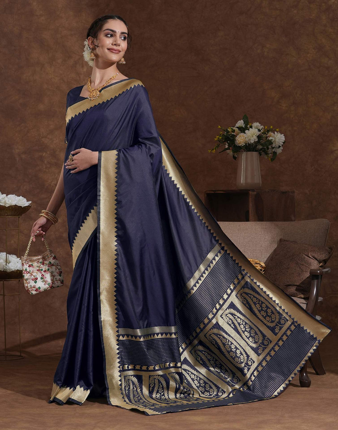 Navy Blue Silk Woven Kanjivaram Saree