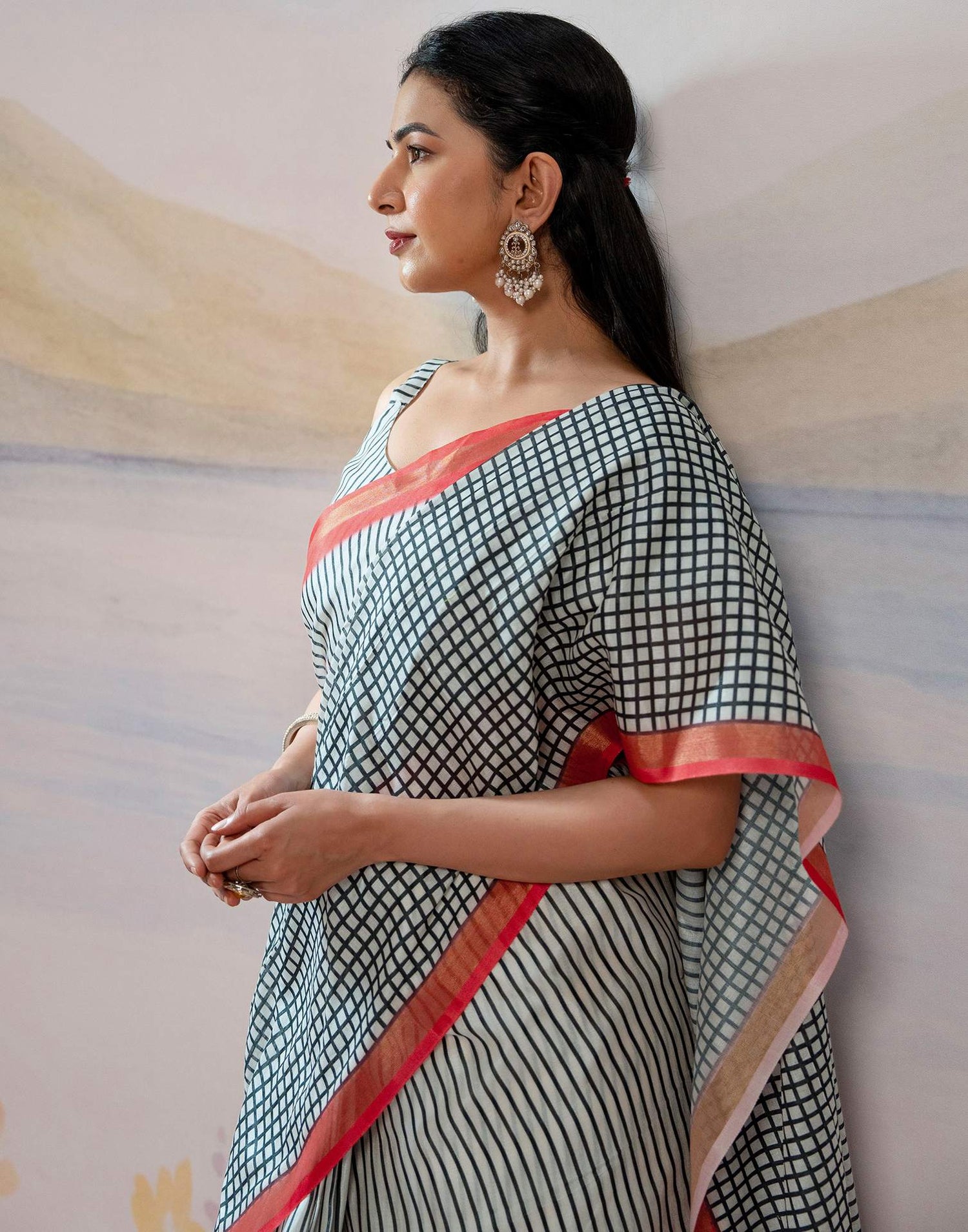 Ready To Wear Off White Silk Printed Saree