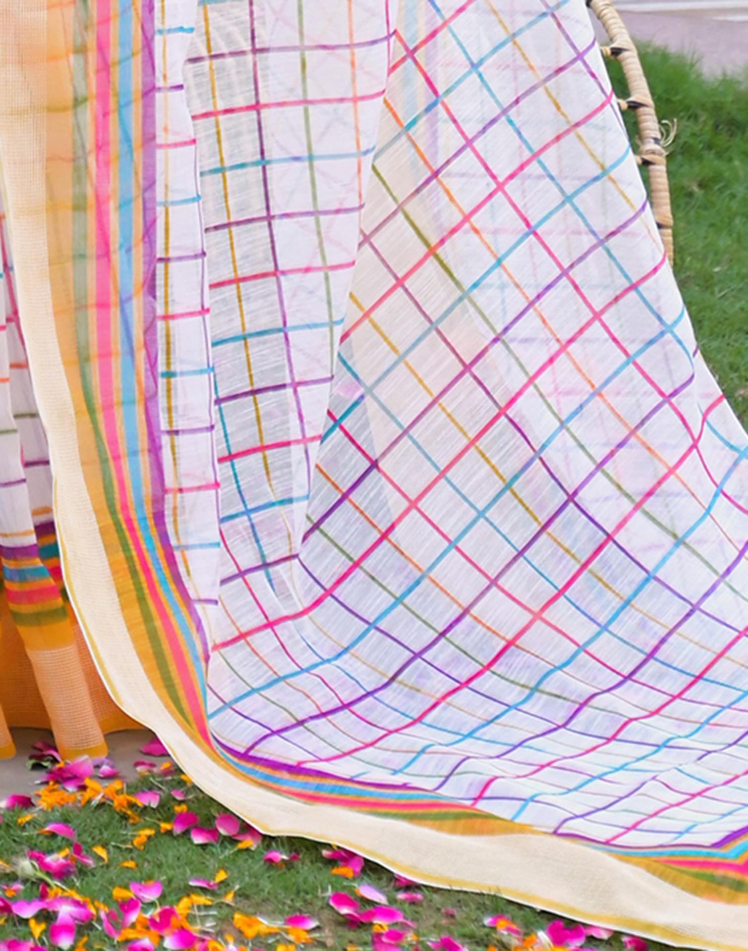 Ready To Wear White Linen Printed Embroidery Border Saree
