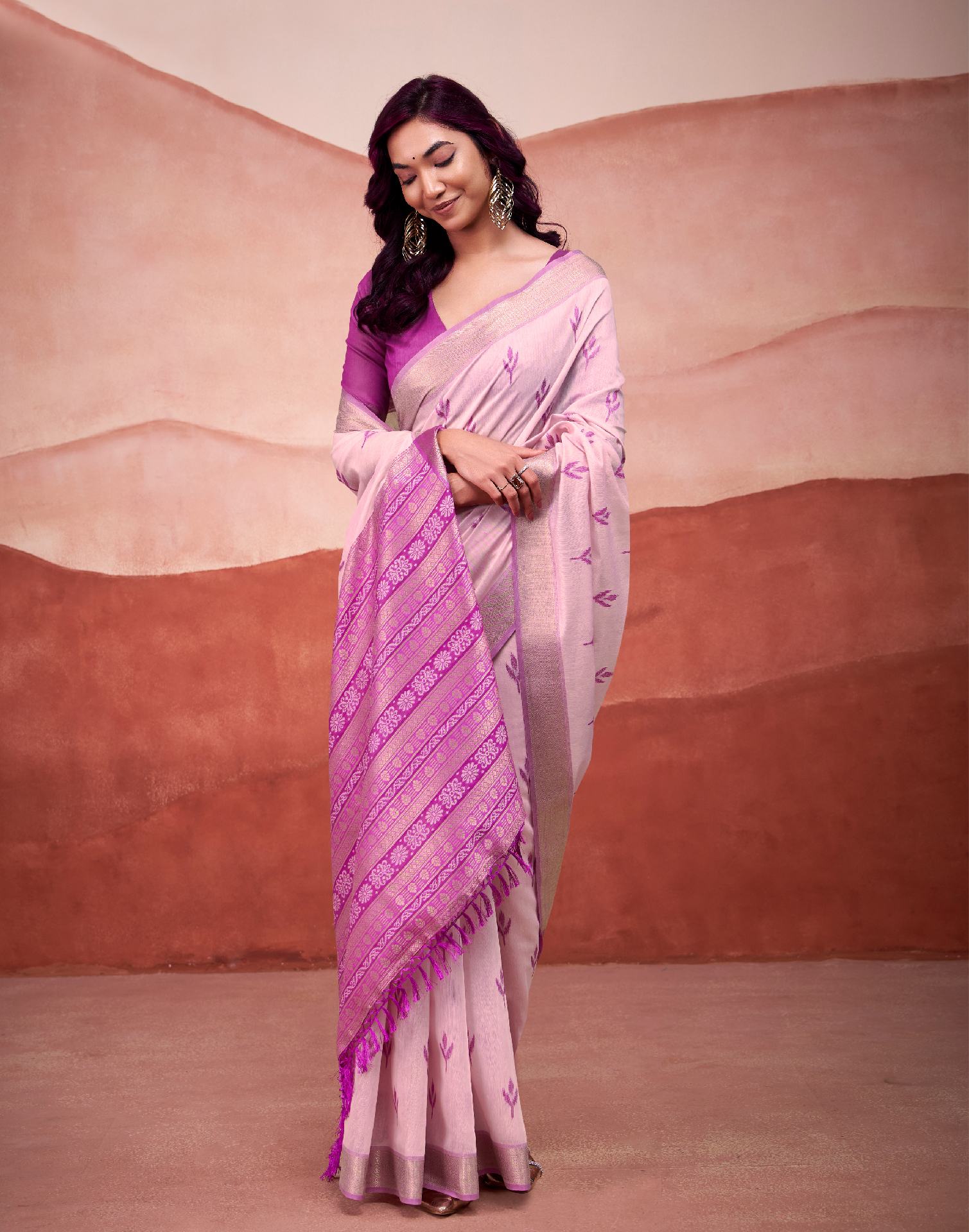 Baby Pink Cotton Woven Printed Saree