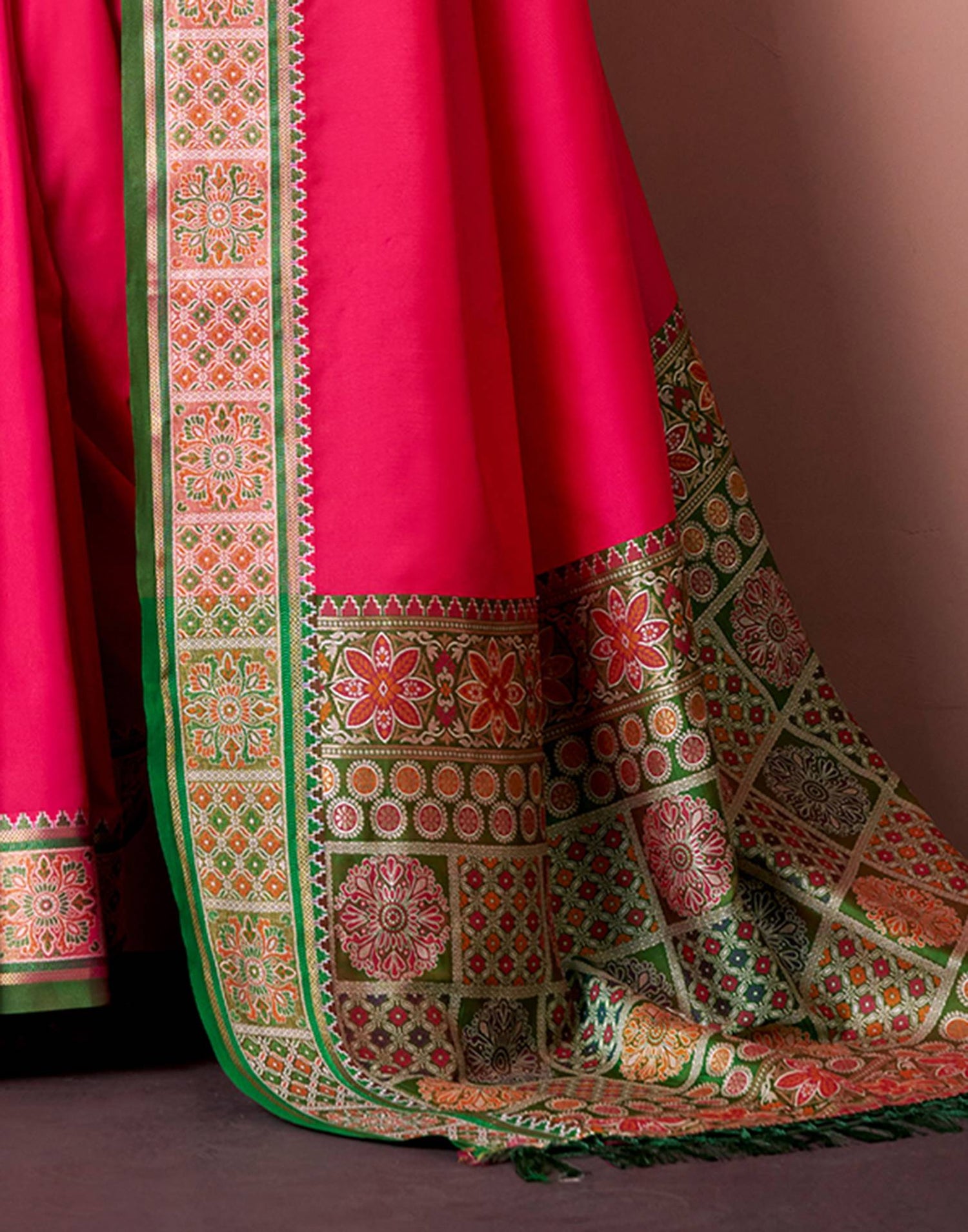 Dark Pink Silk Woven Patola Saree