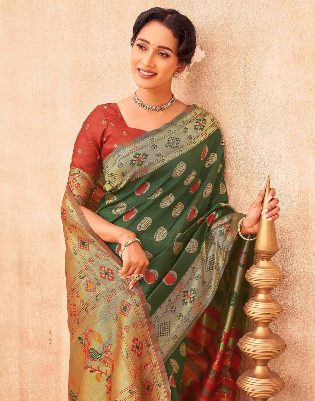 Green Shimmer Silk Woven Paithani Saree