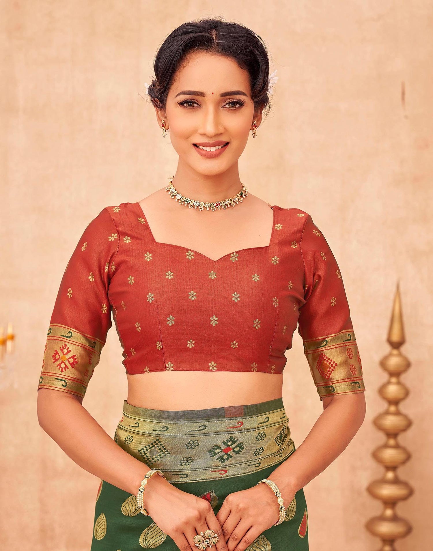 Green Shimmer Silk Woven Paithani Saree