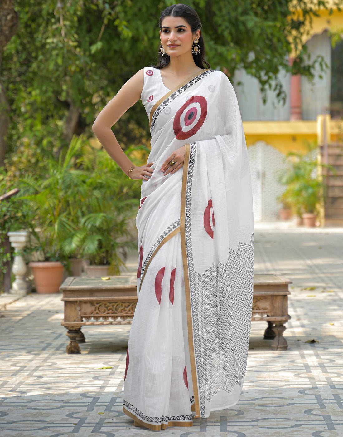 White Linen Printed Saree