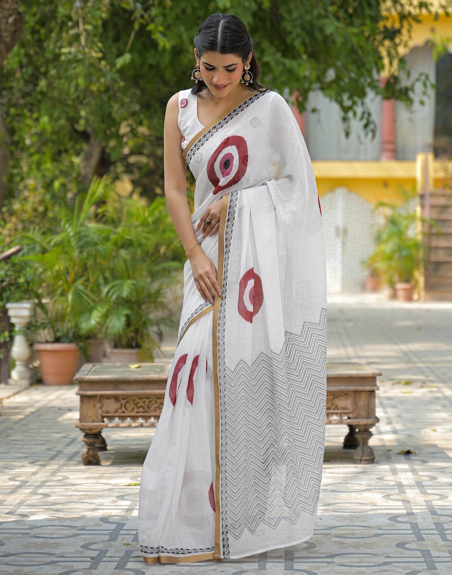 White Linen Printed Saree