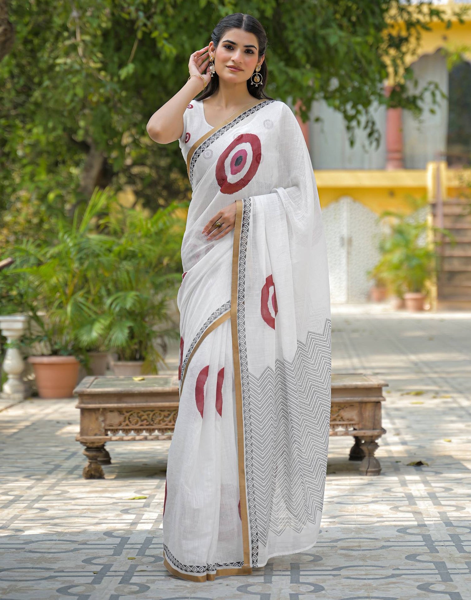 White Linen Printed Saree