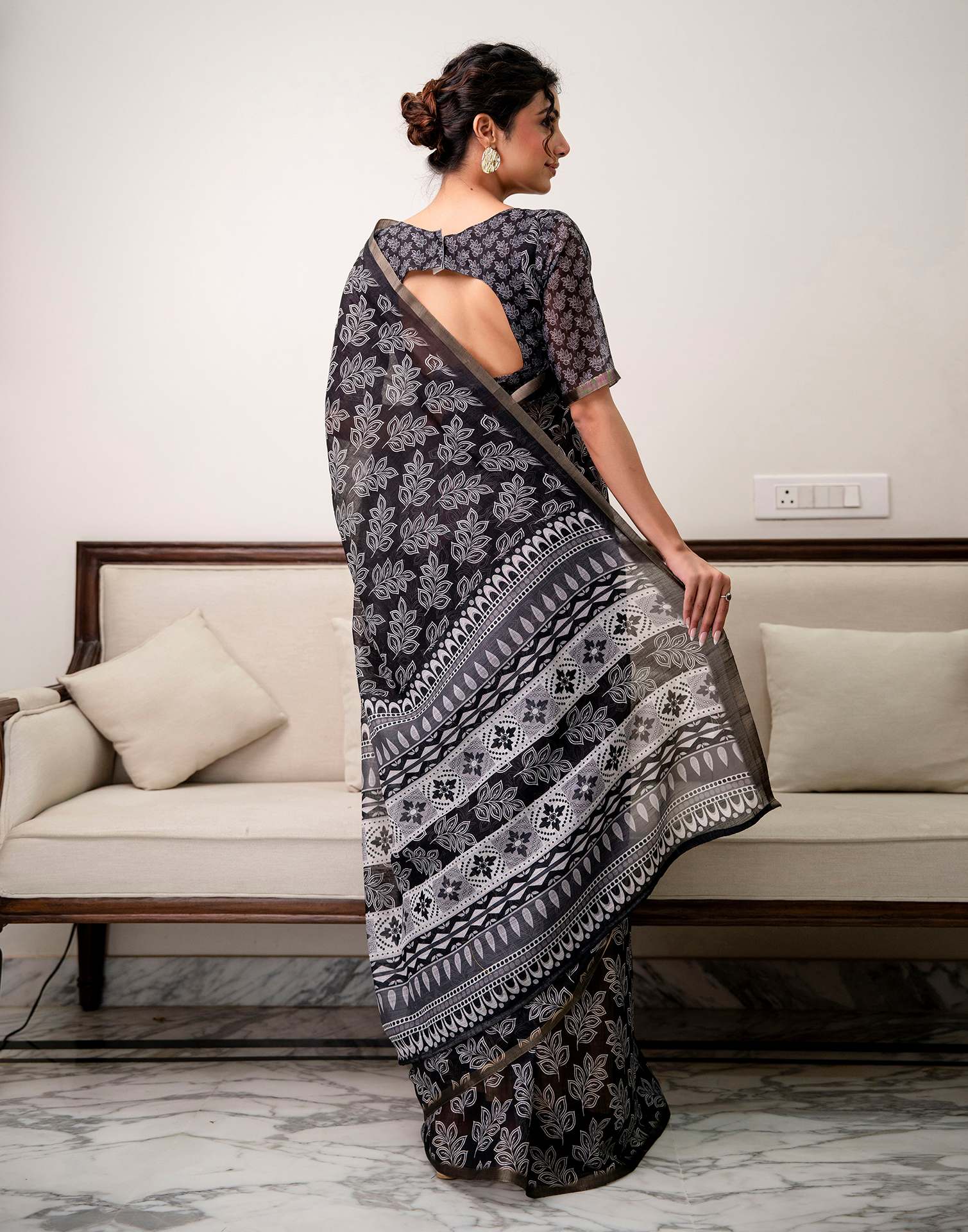 Black Linen Printed Saree