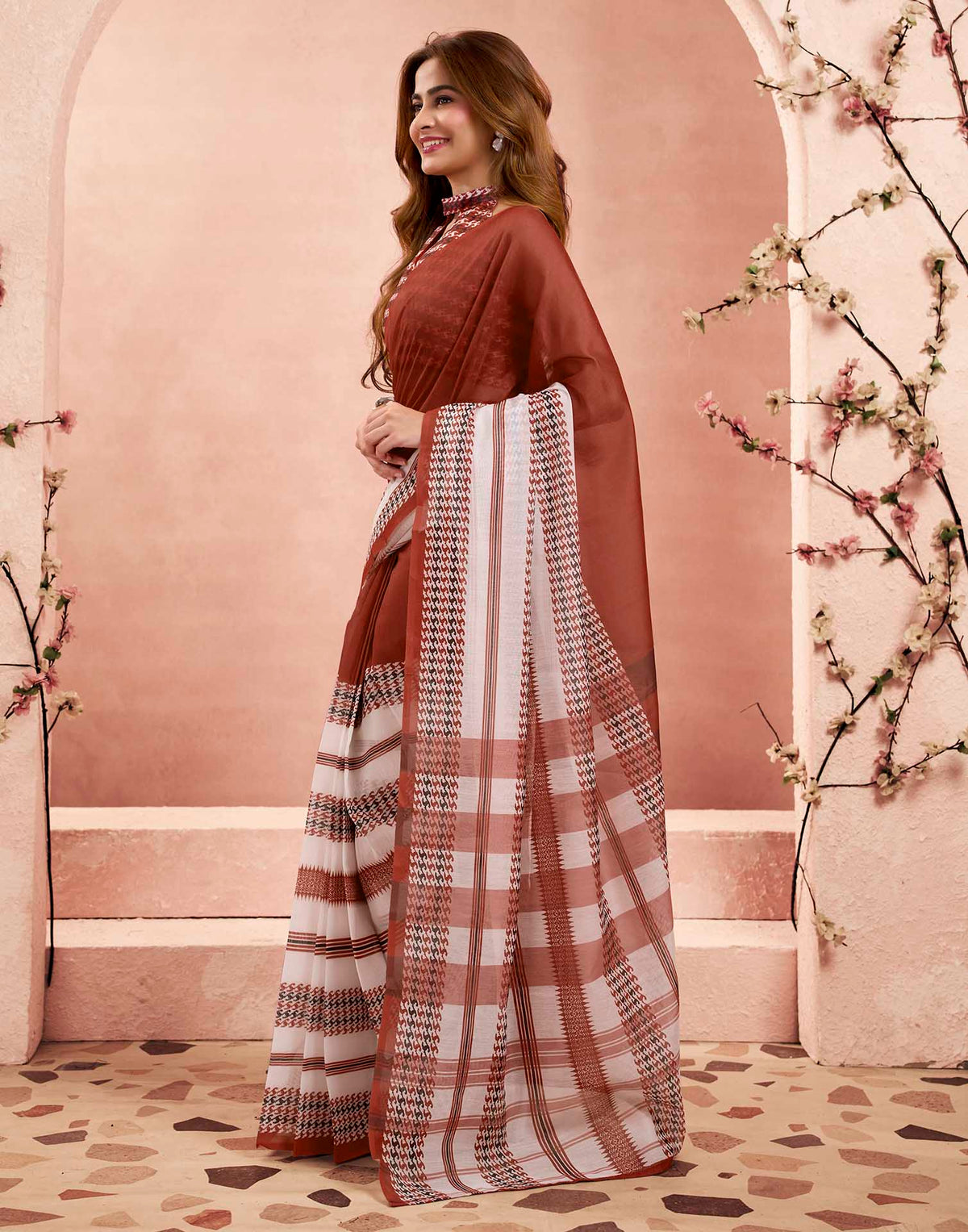 Ready To Wear Maroon Linen Printed Saree