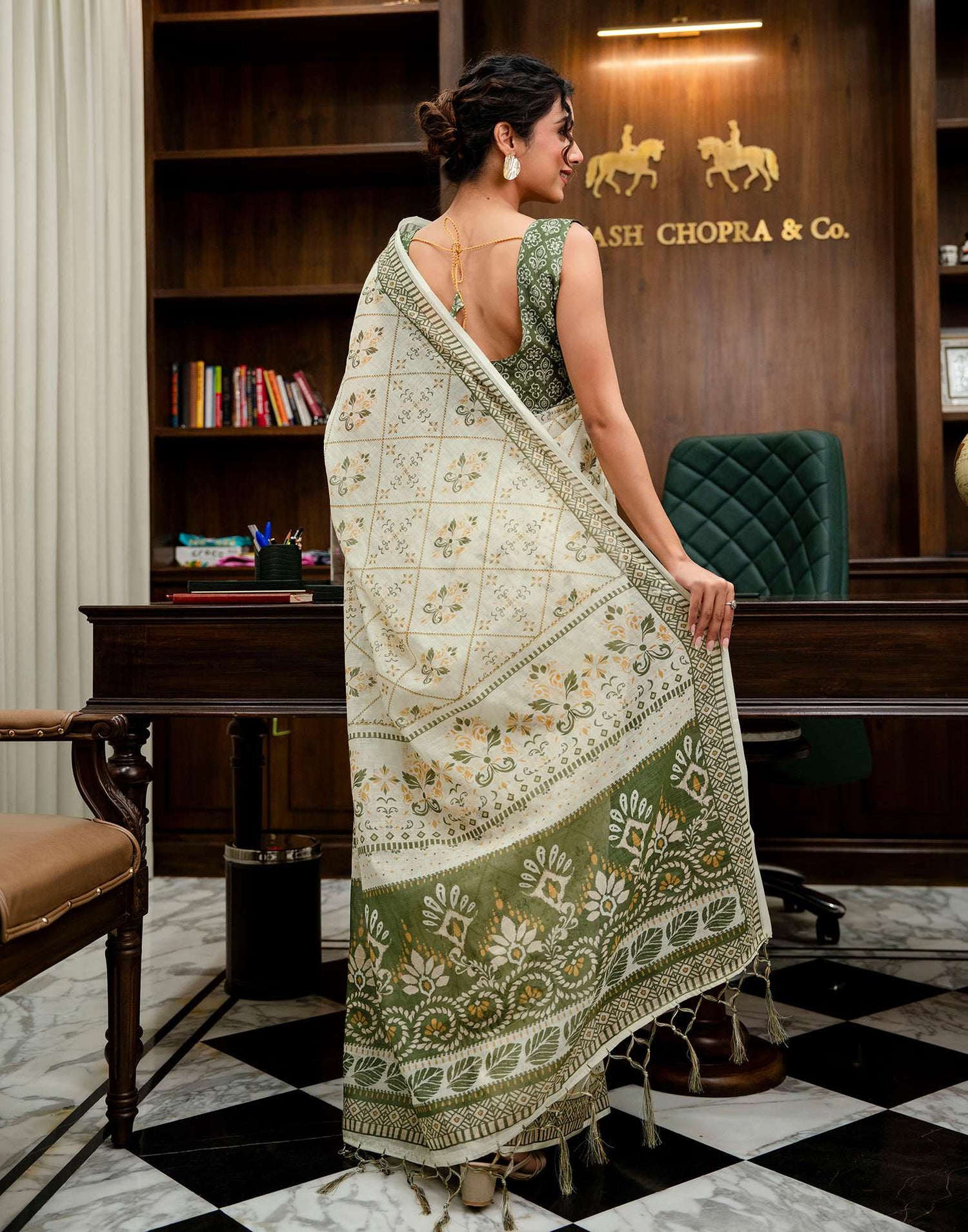 Cream Linen Printed Saree 
