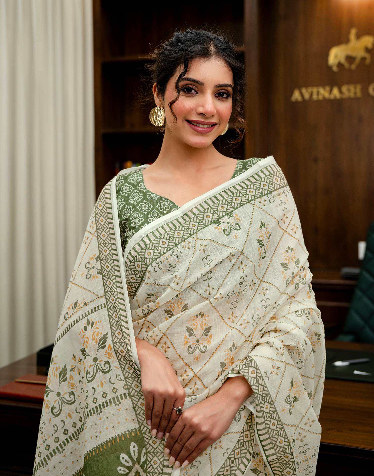 Cream Linen Printed Saree 