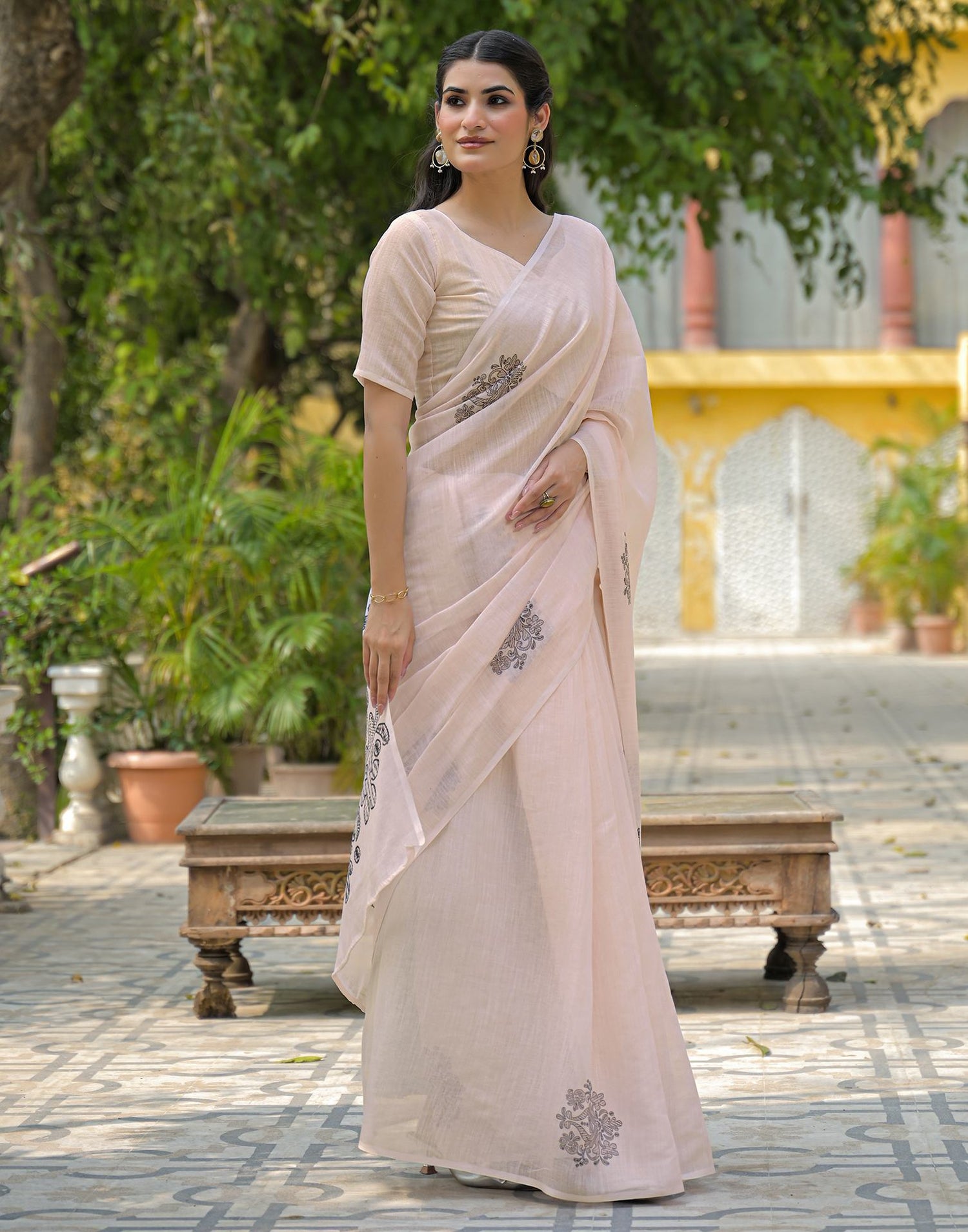 Beige Linen Printed Saree