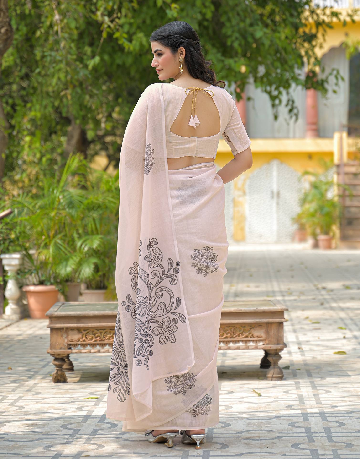 Beige Linen Printed Saree