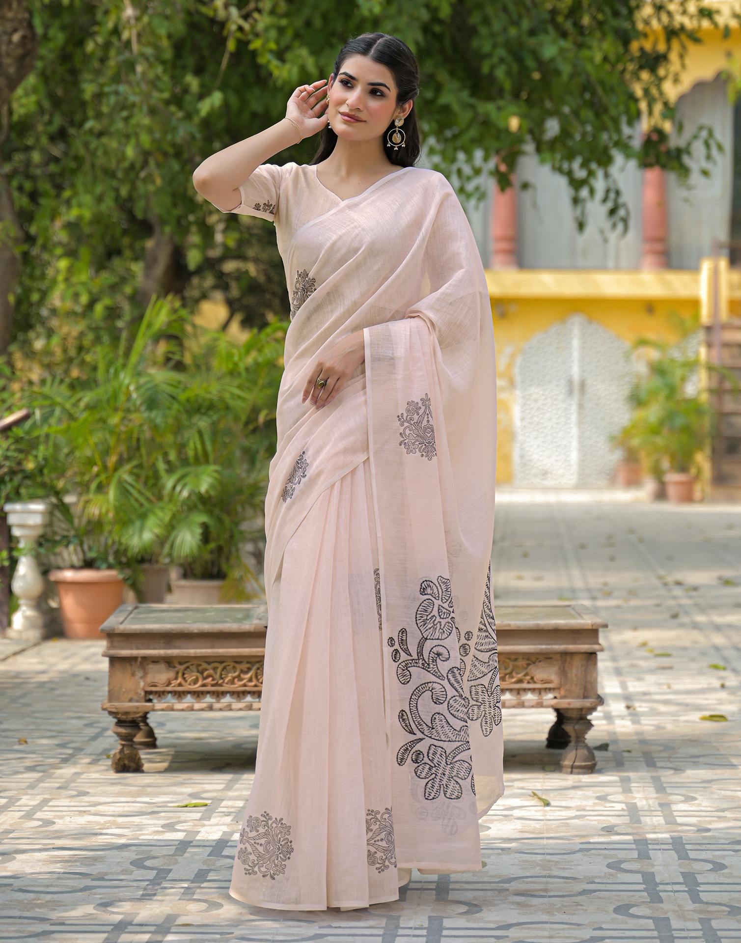 Beige Linen Printed Saree
