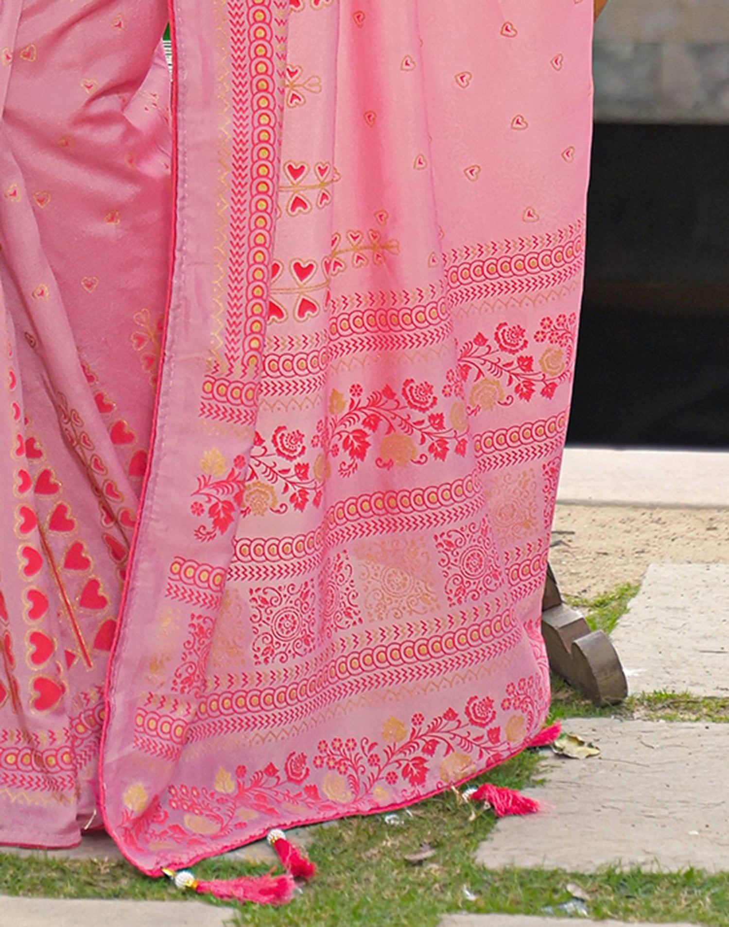 Light Pink Vichitra Silk Foil Printed Saree