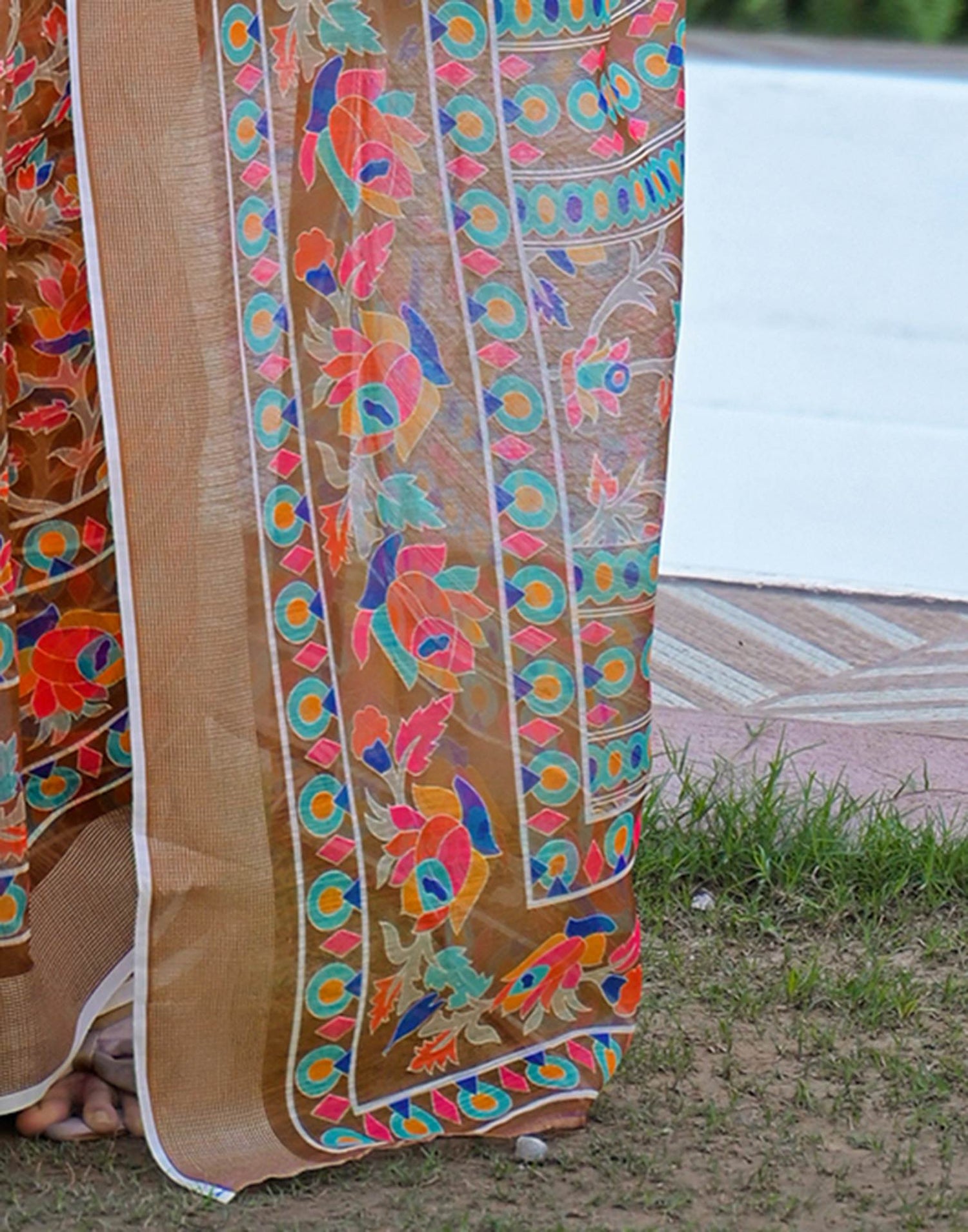 Brown Linen Printed Saree