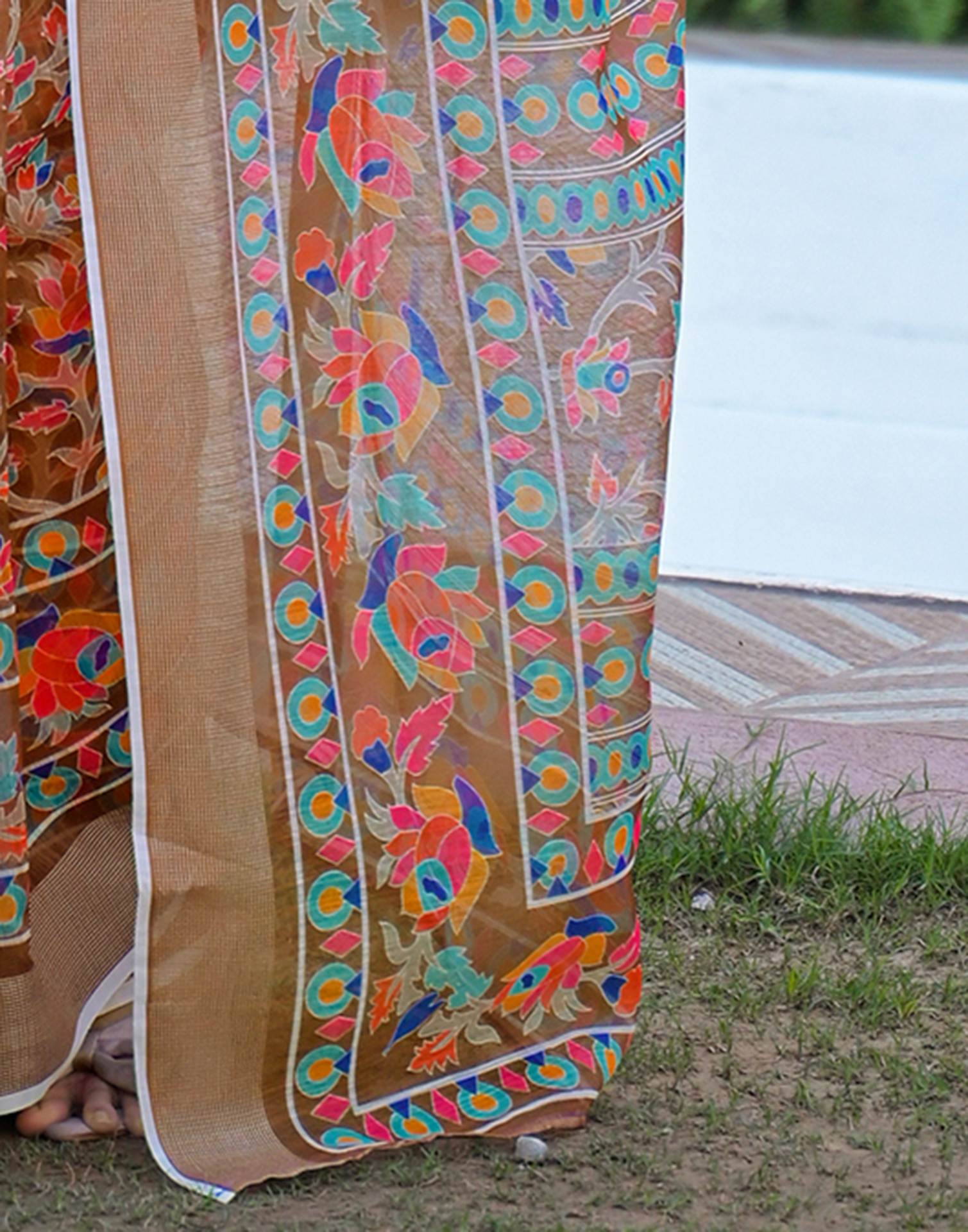 Brown Linen Printed Saree