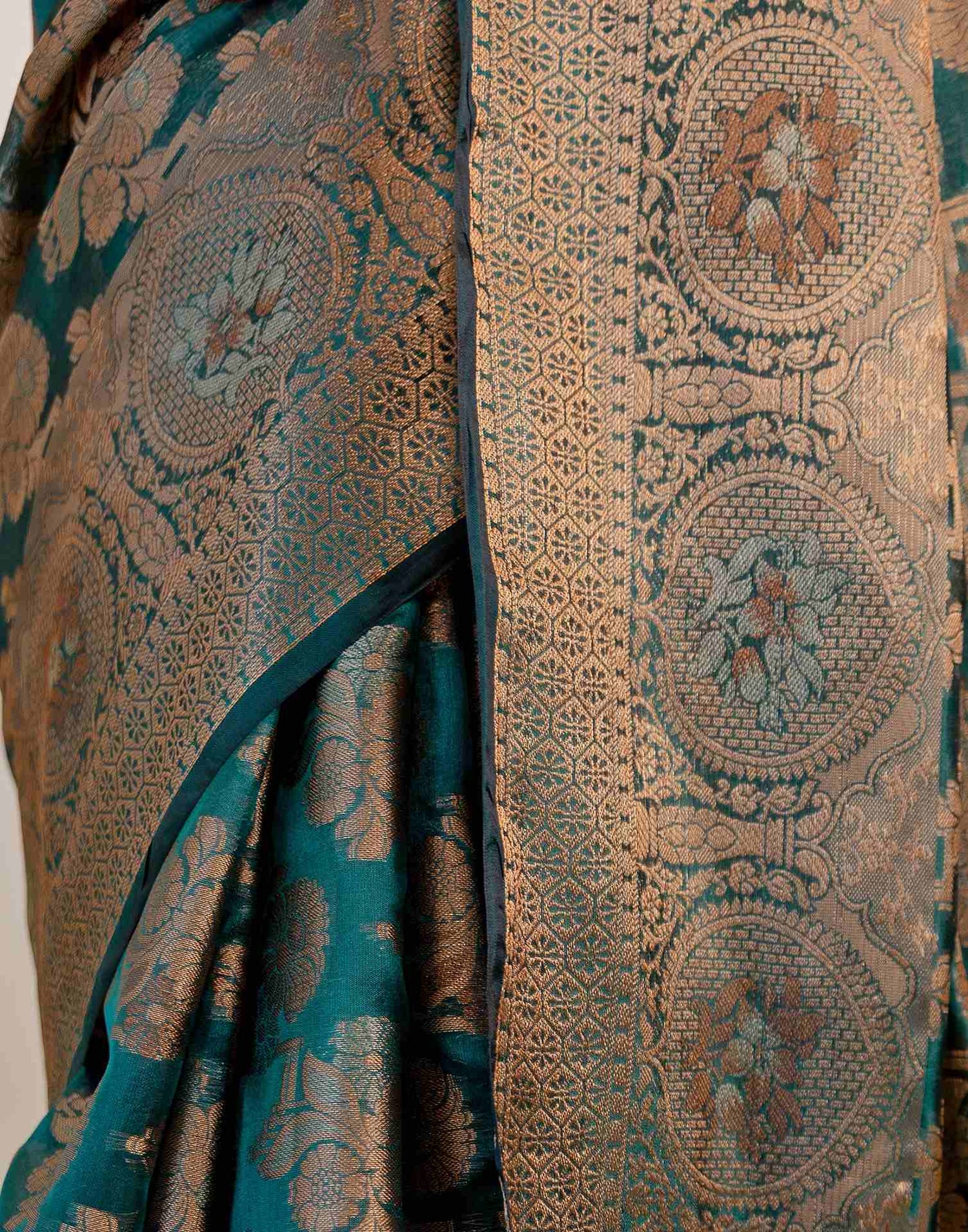 Rama Green Silk Woven Banarasi Saree