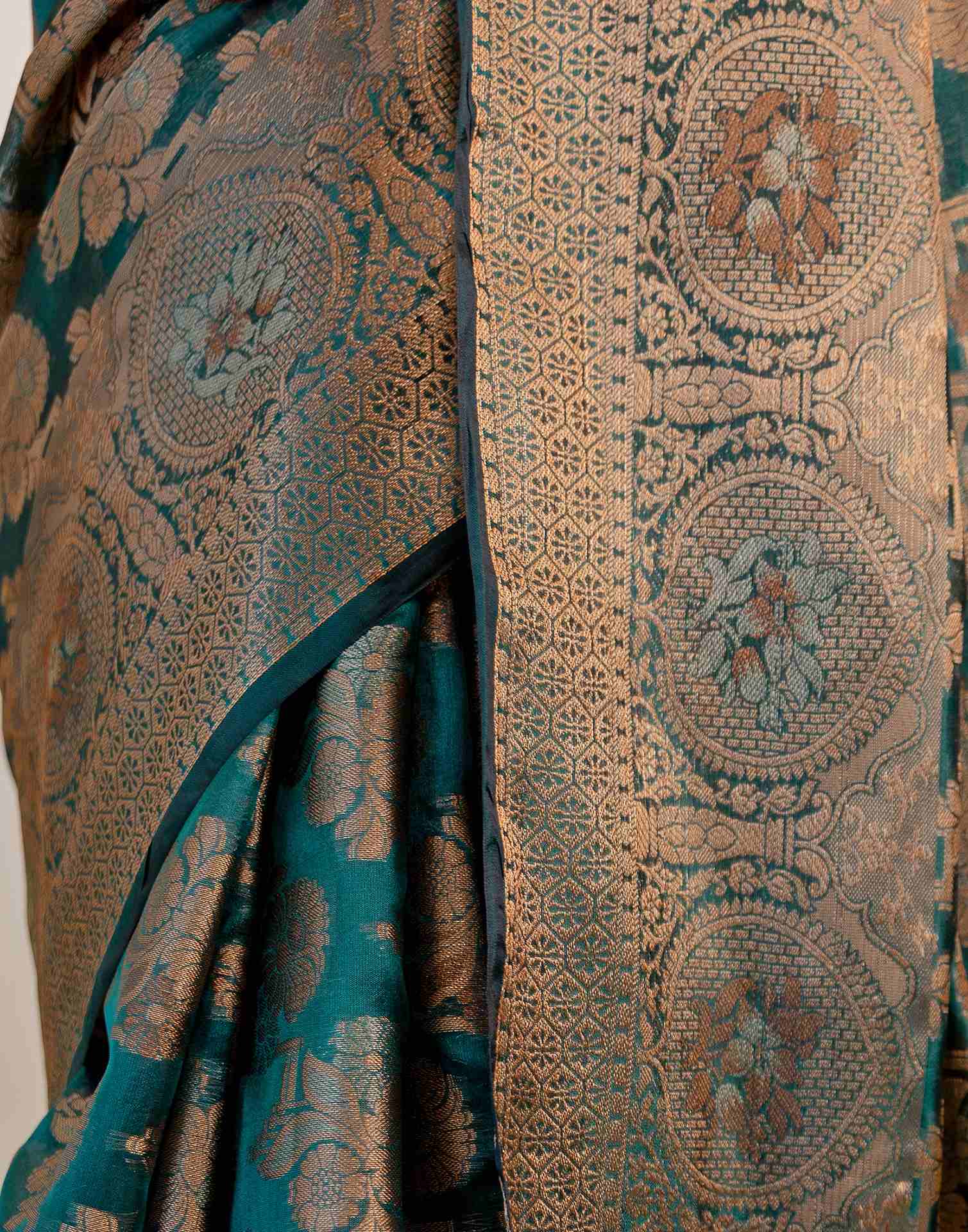 Rama Green Silk Woven Banarasi Saree