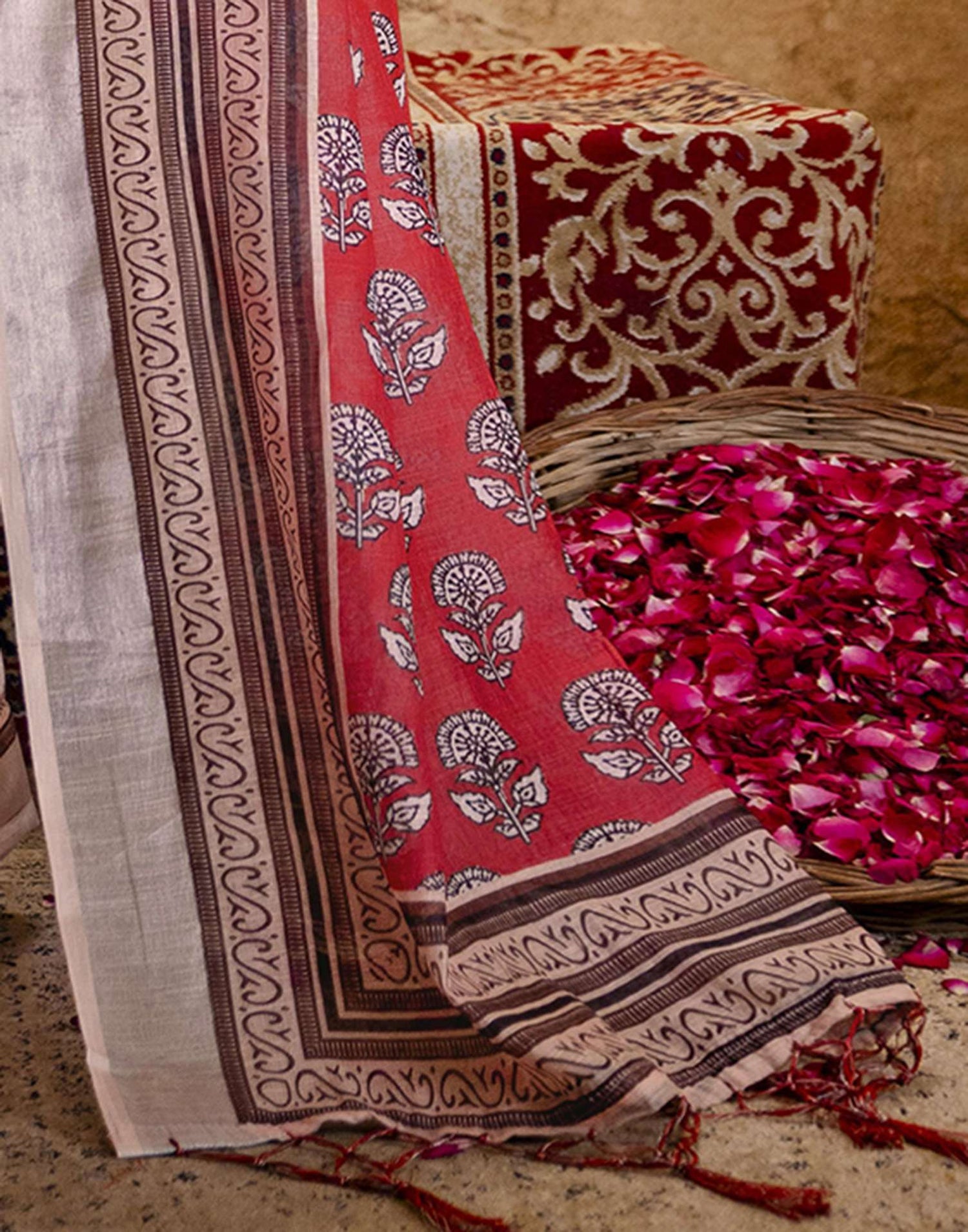 Coral Red Linen Printed Saree