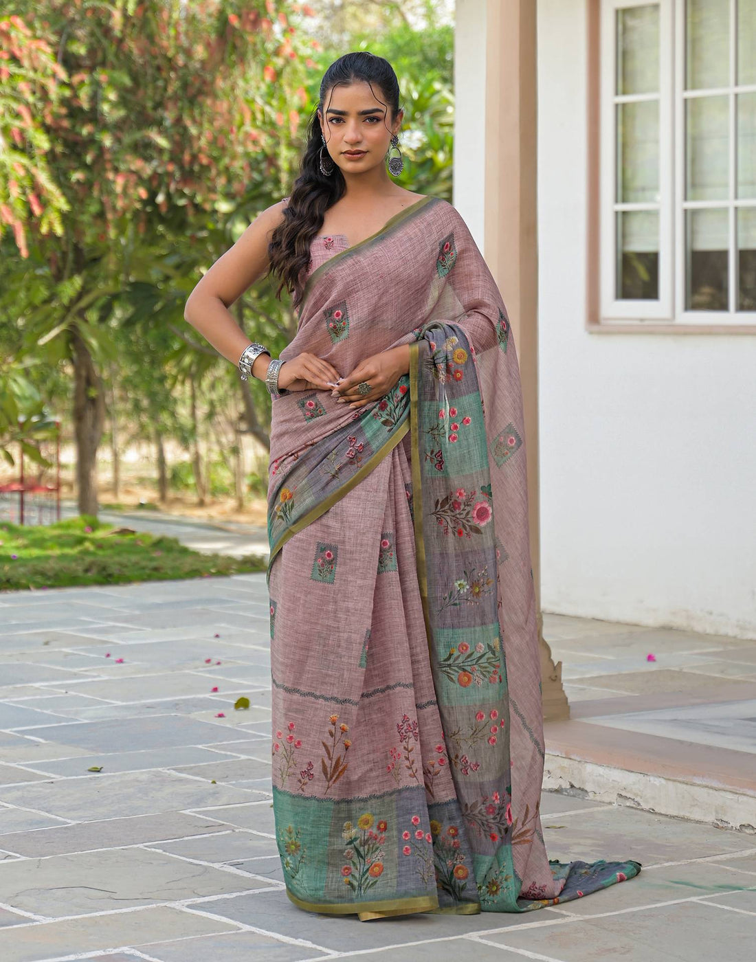 Mauve Linen Floral Printed Saree