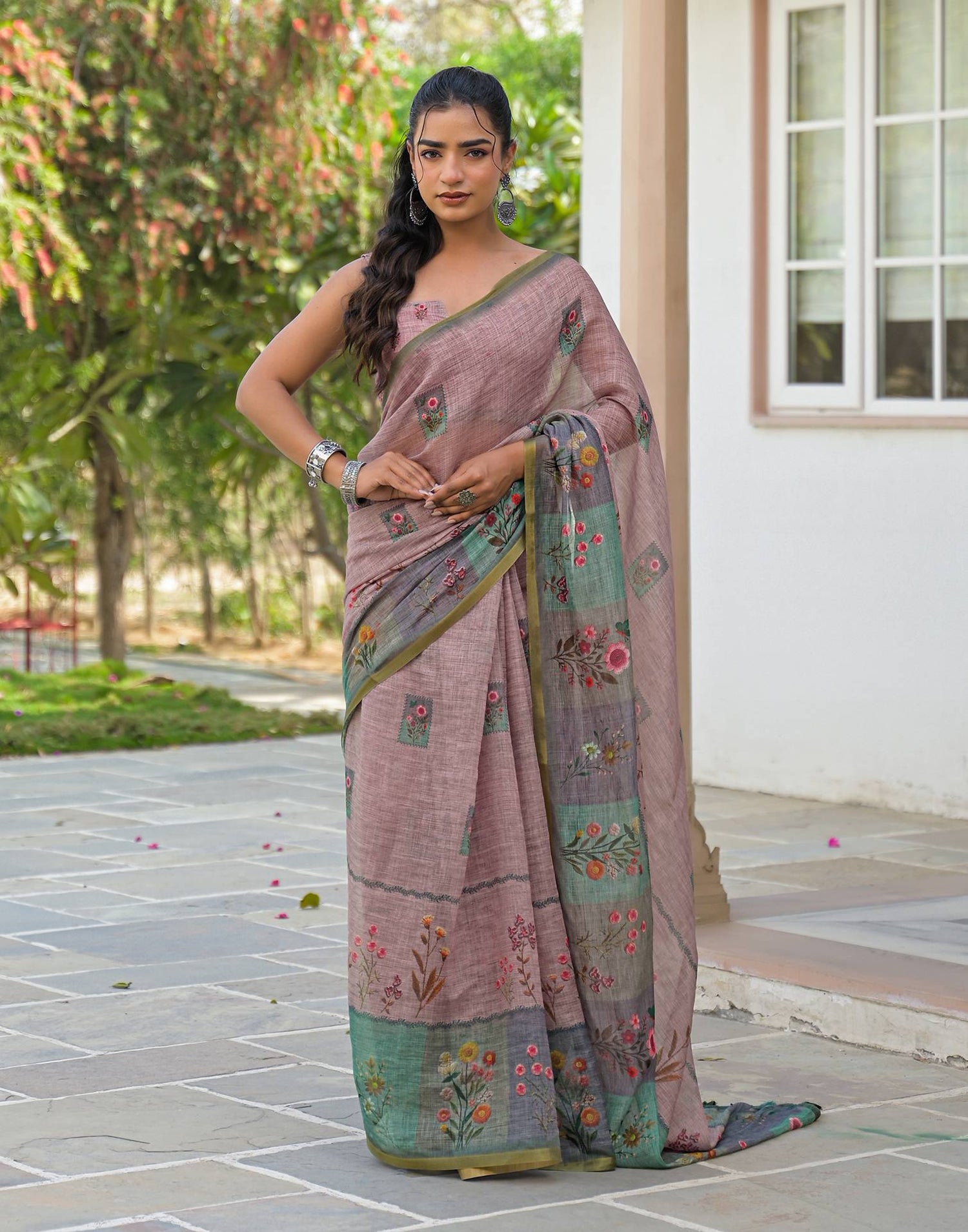 Mauve Linen Floral Printed Saree