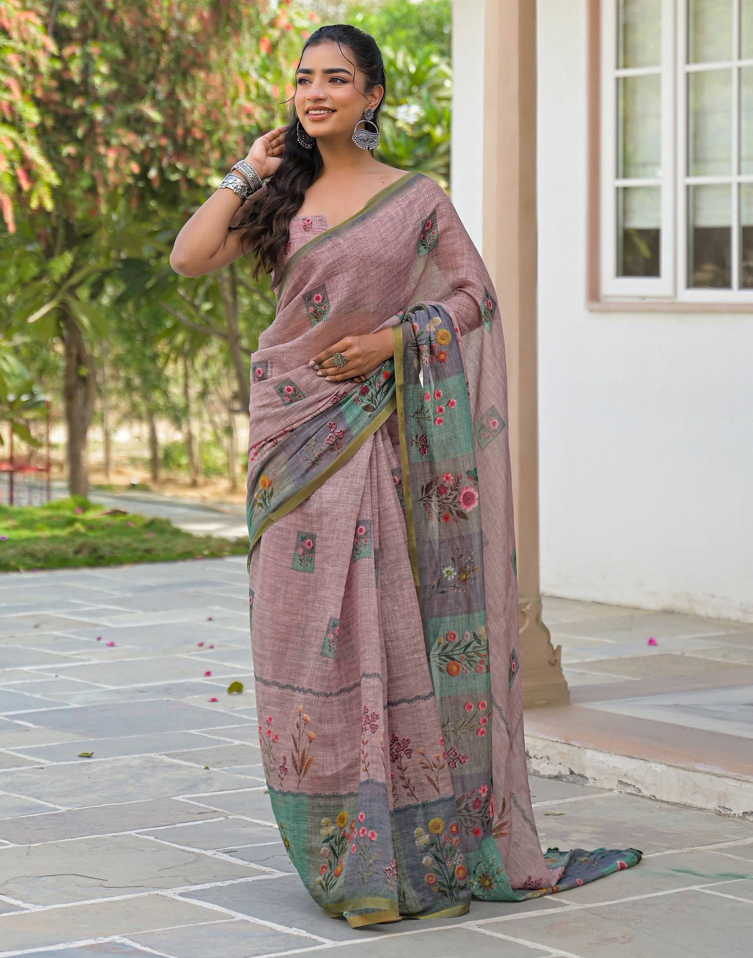 Mauve Linen Floral Printed Saree