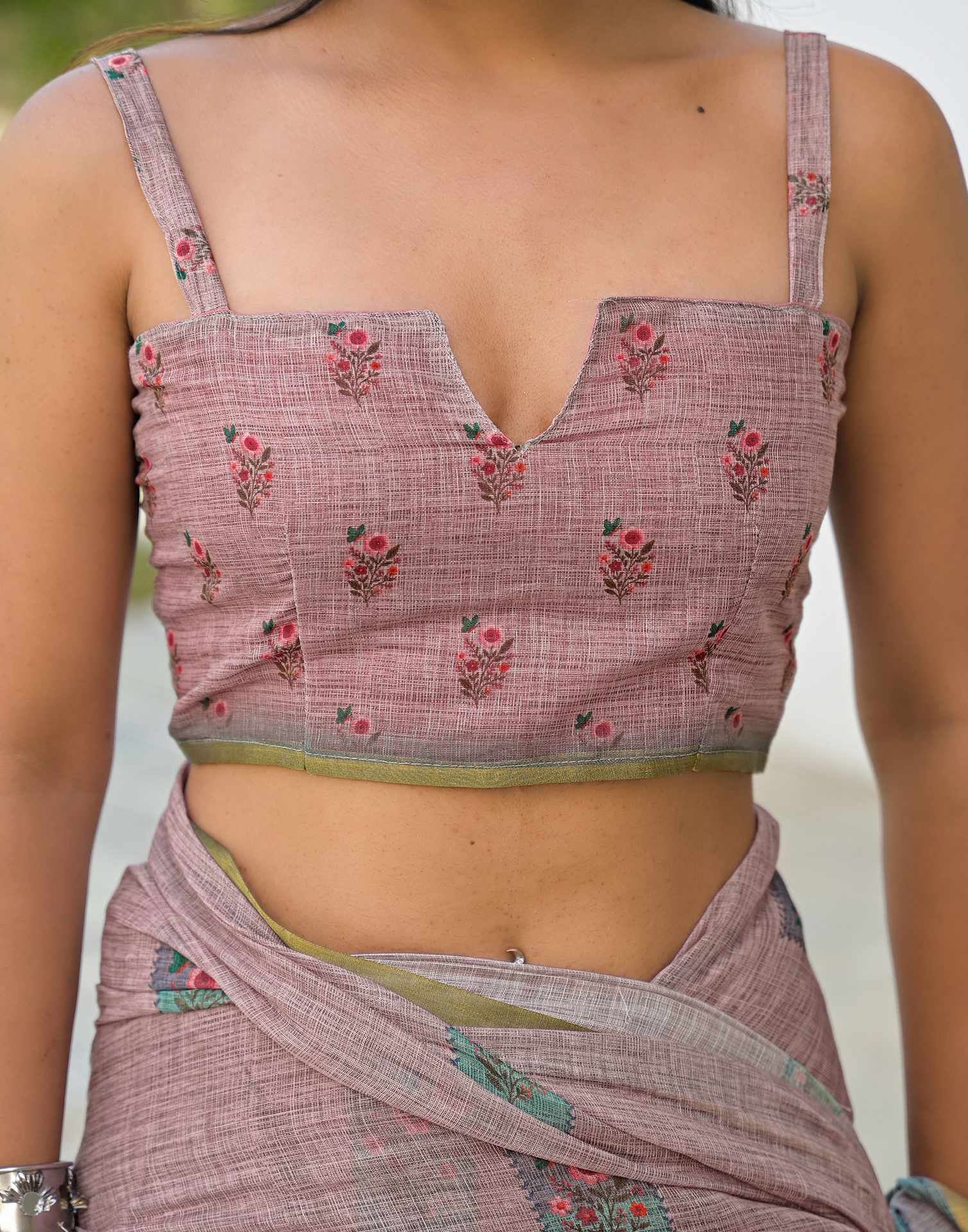 Mauve Linen Floral Printed Saree