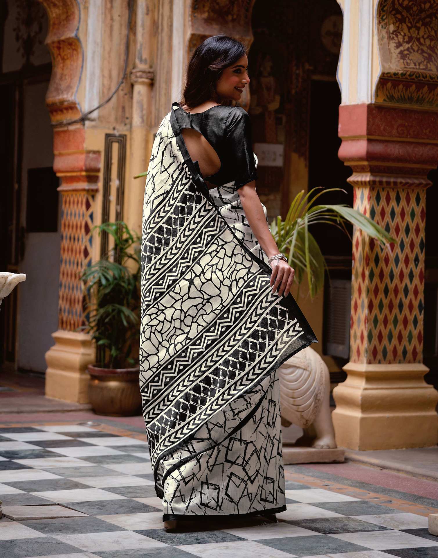 Off White Khadi Abstract Printed Saree