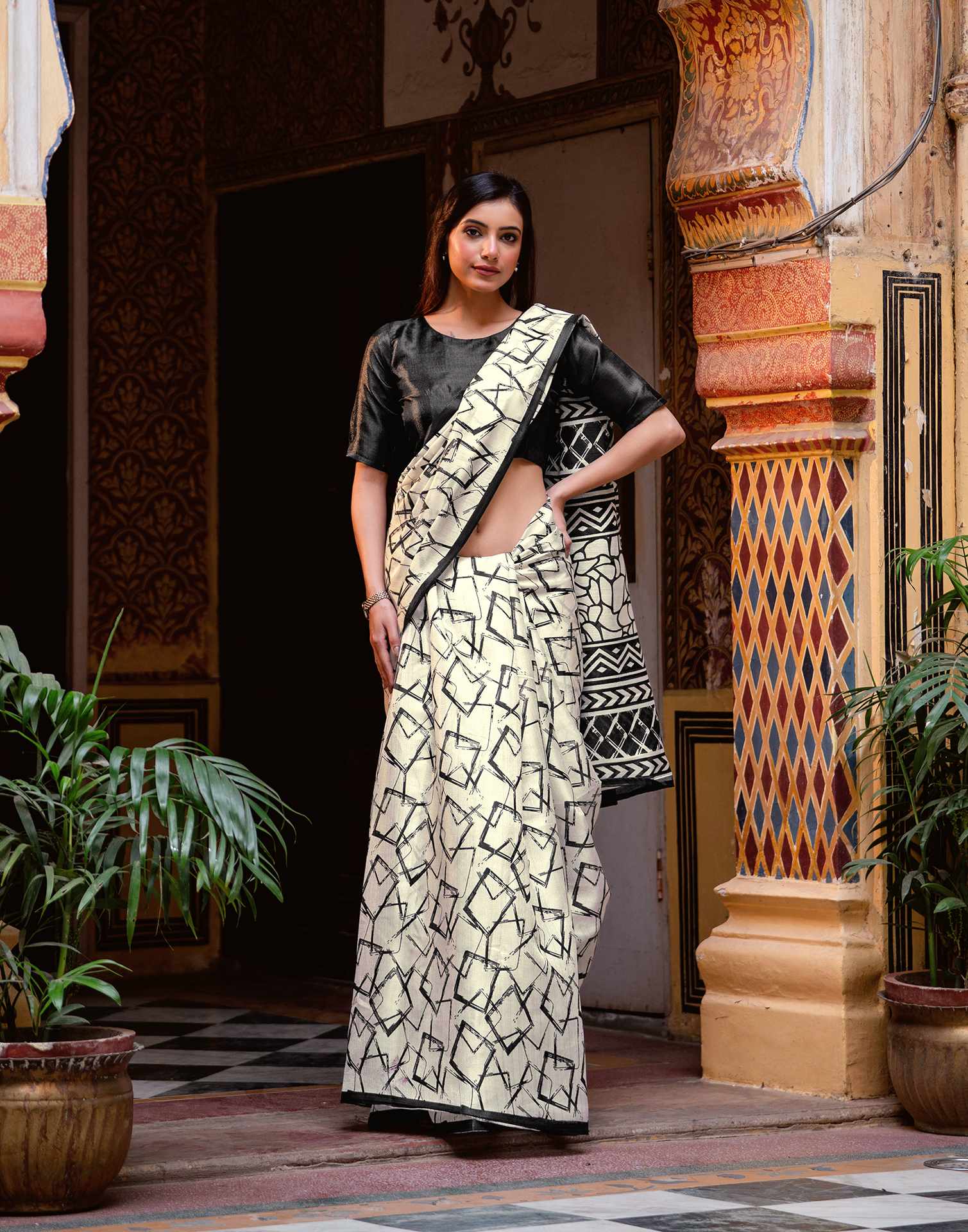 Off White Khadi Abstract Printed Saree