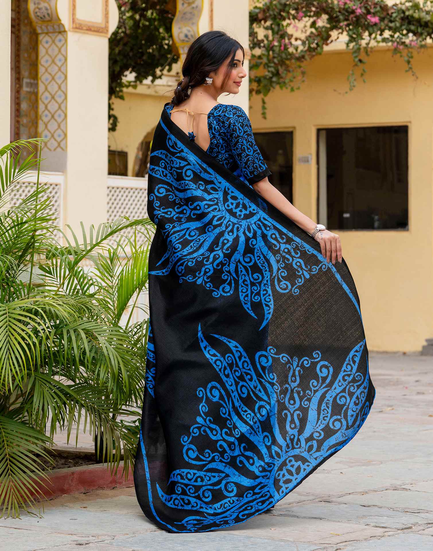 Blue Khadi Abstract Printed Saree