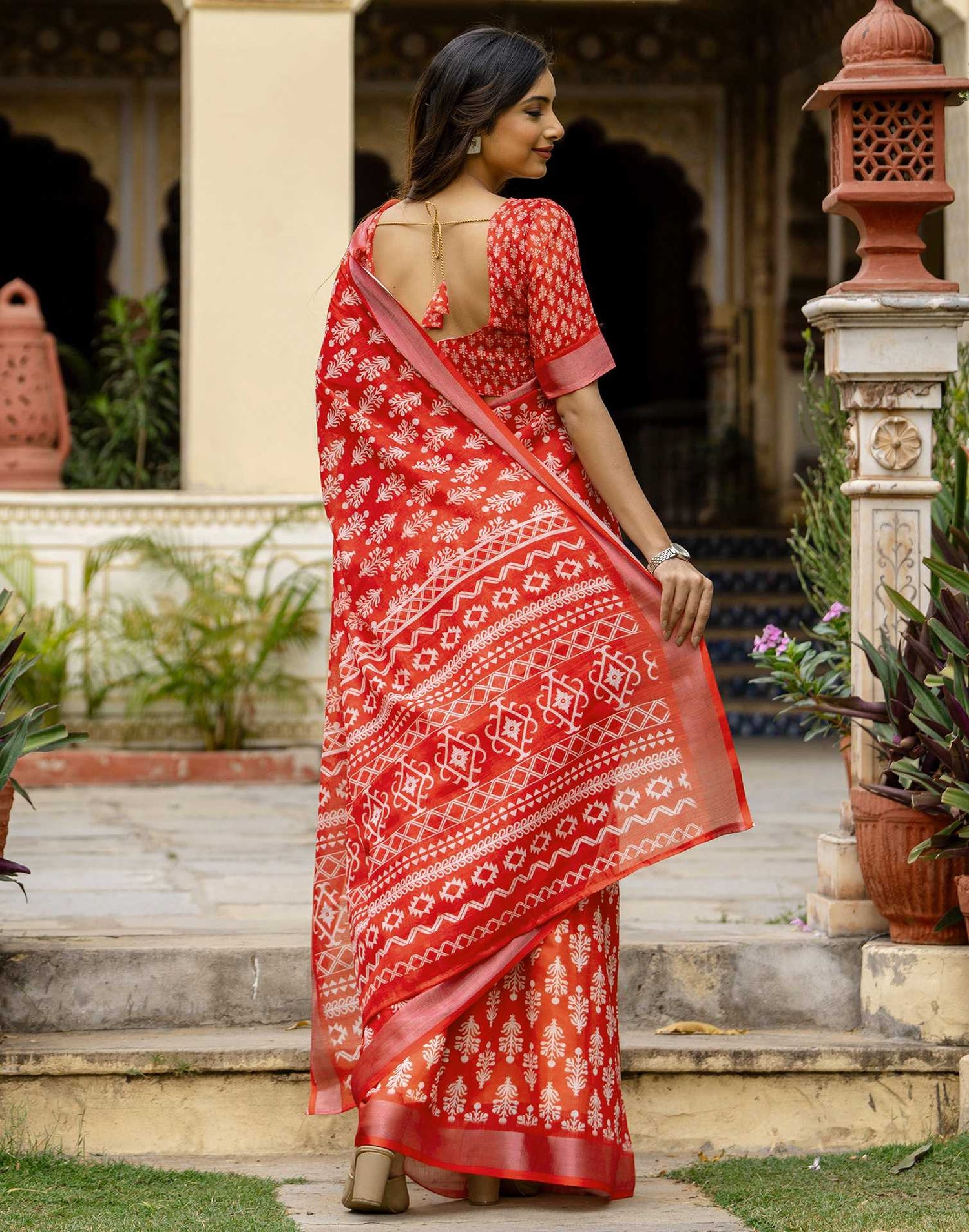 Red Linen Printed Saree