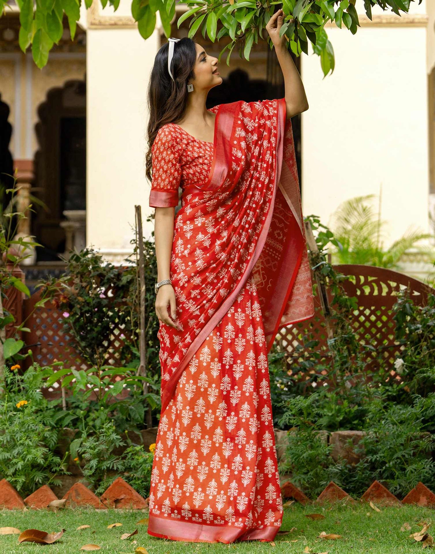 Red Linen Printed Saree