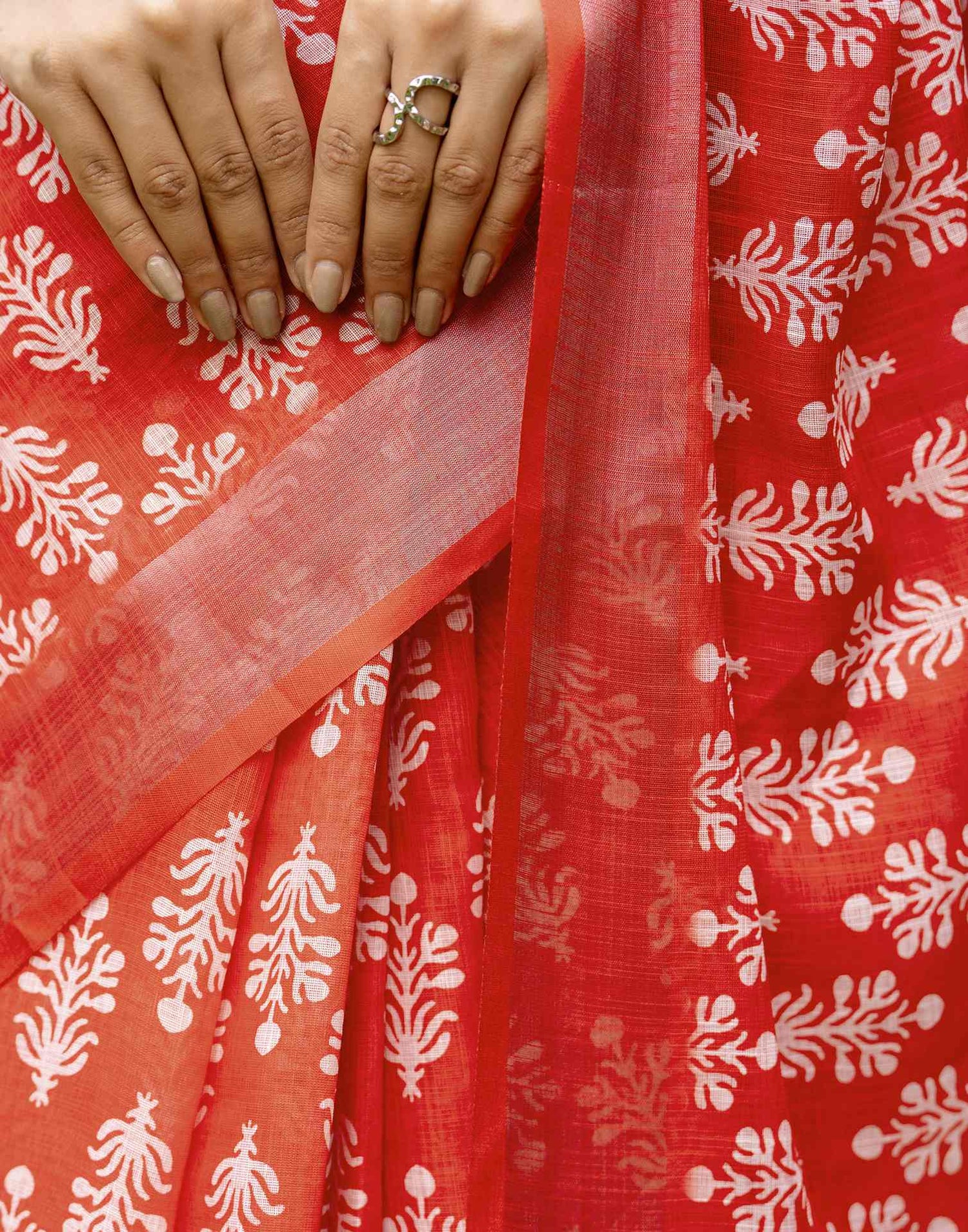 Red Linen Printed Saree