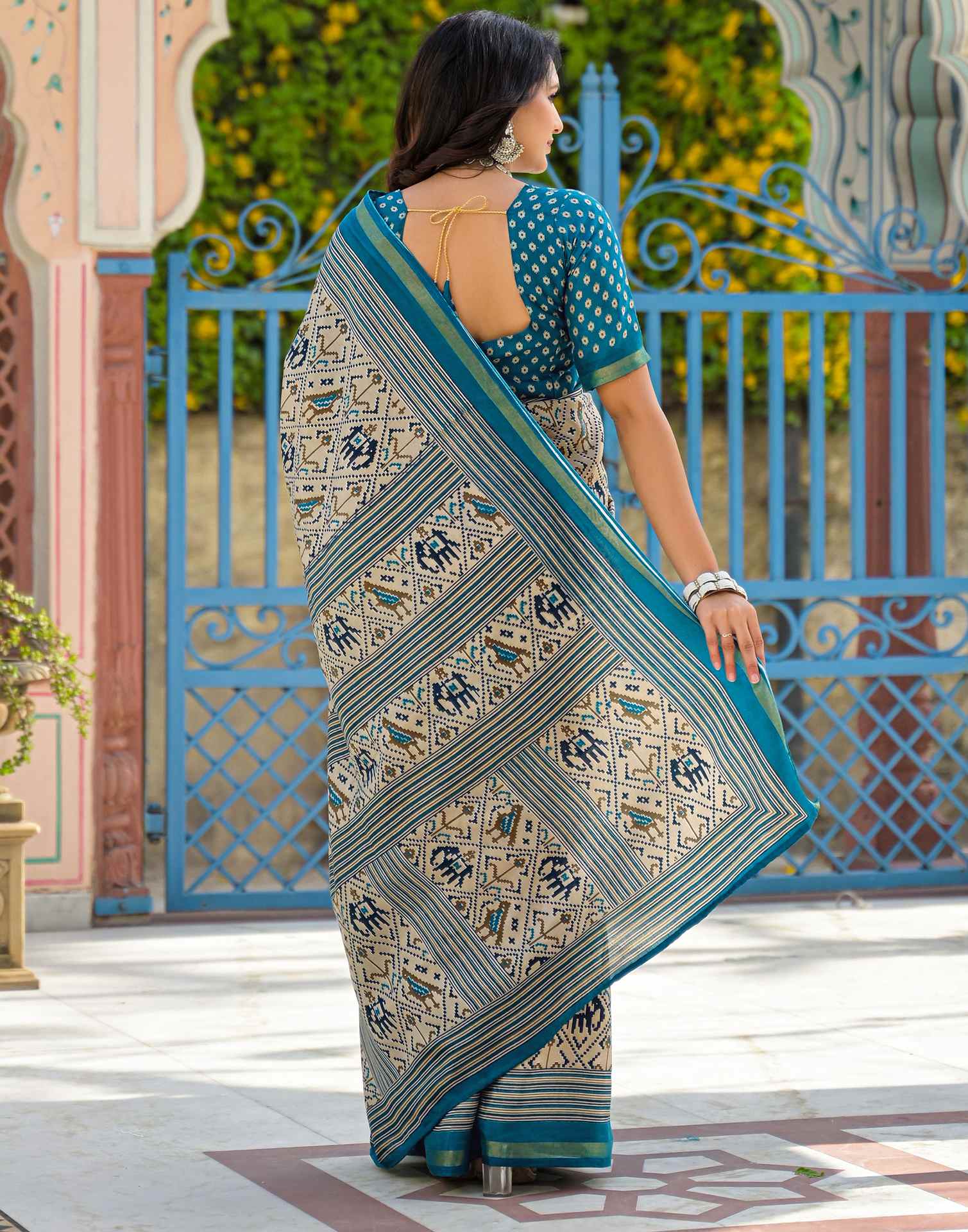 Dusty Beige Silk Ikkat Printed Saree