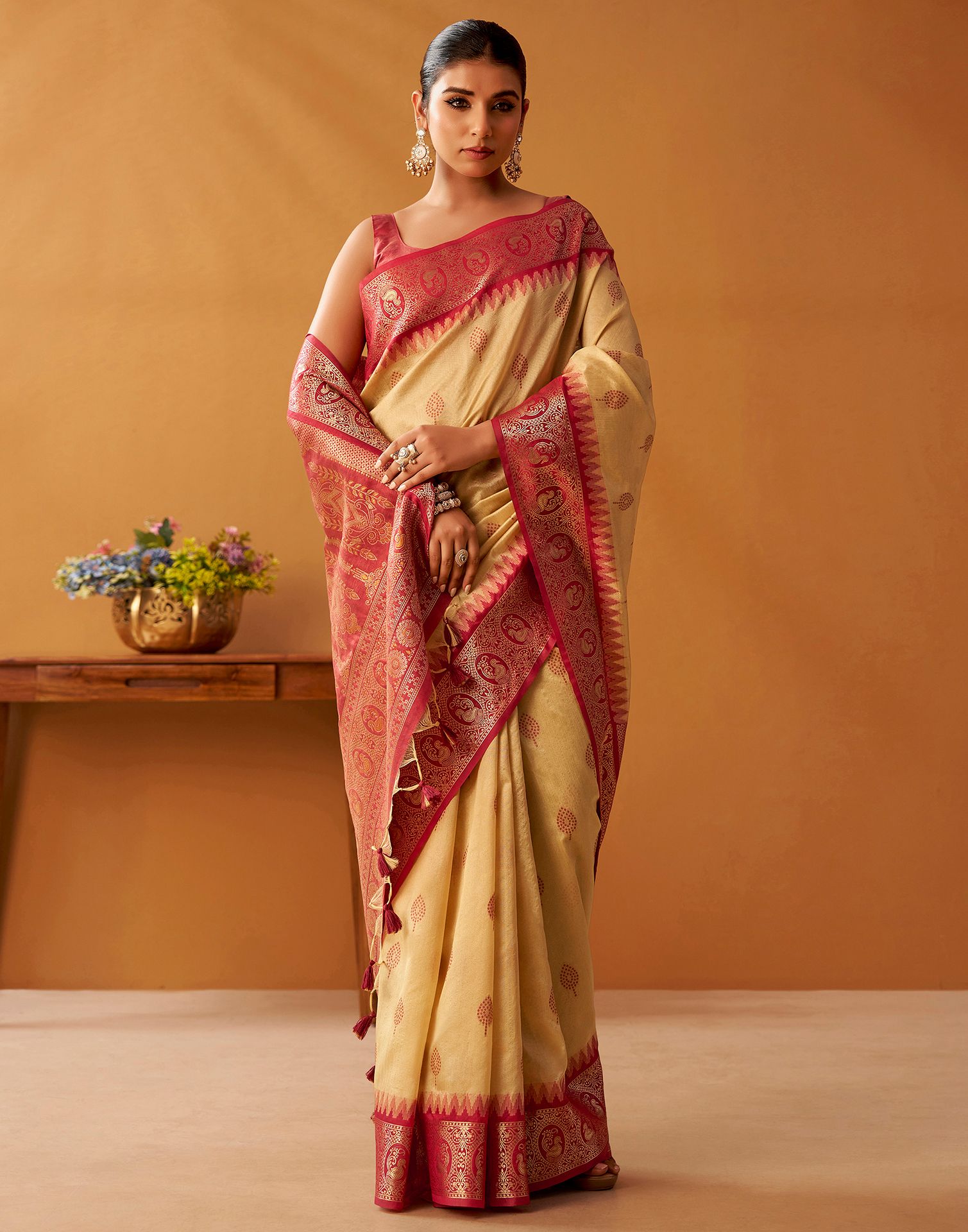 Cream Silk Woven Kanjivaram Saree